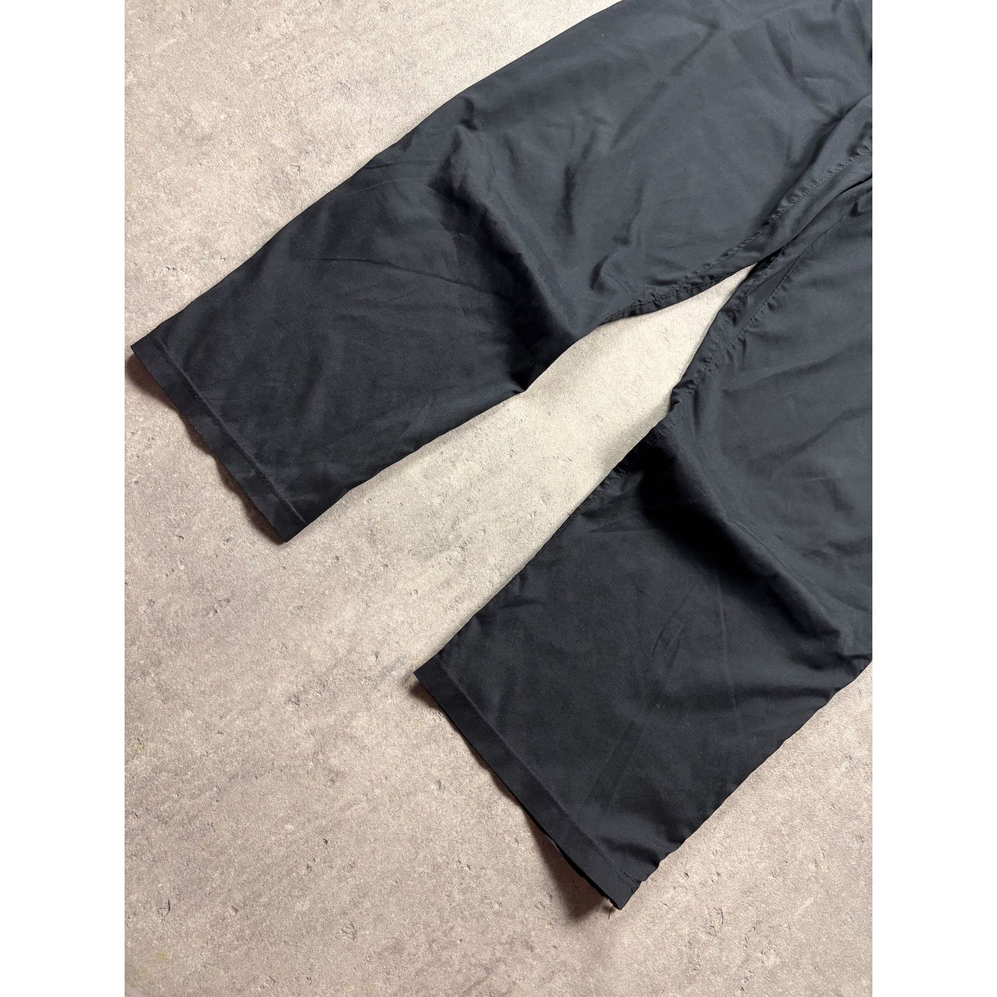 Nike Vintage Nike Track Pants Black Grey Piping Y2K Mesh Lined Ba Size US 34 / EU 50 - 9 Thumbnail