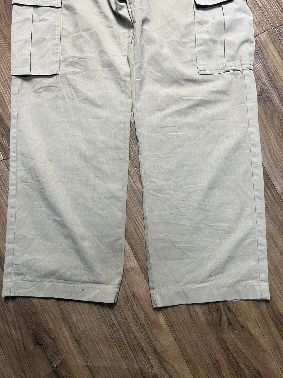 If Six Was Nine Khaki Baggy Cargo Pants with Gothic Print & Skull Patch (40) Size US 27 - 4 Thumbnail
