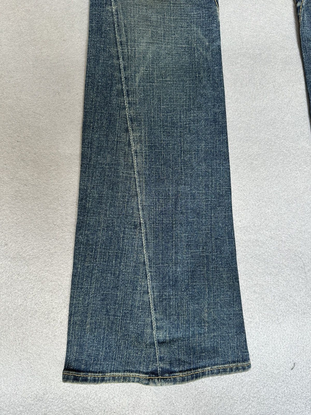 True Religion FLARE True Religion Low Rise Denim Size US 28 / EU 44 - 5 Thumbnail