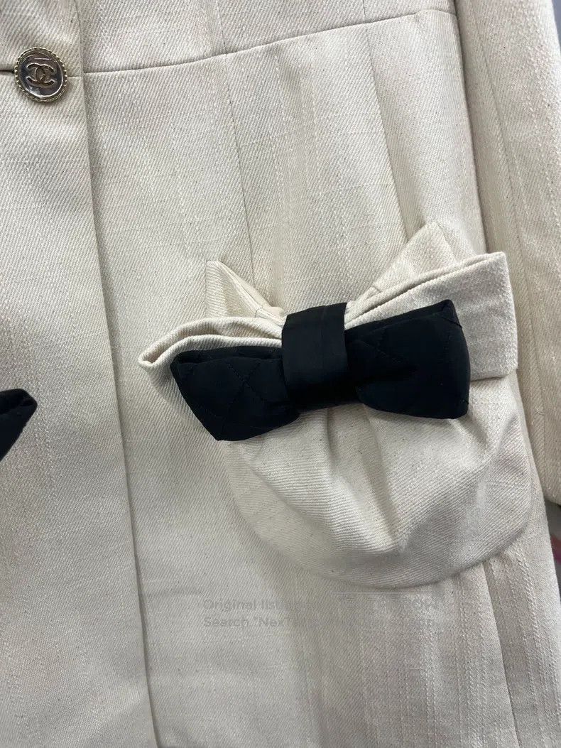 Chanel Chanel 21 Spring and Summer Beige Bow Mid-length Suit Jack Size M / US 6-8 / IT 42-44 - 2 Thumbnail