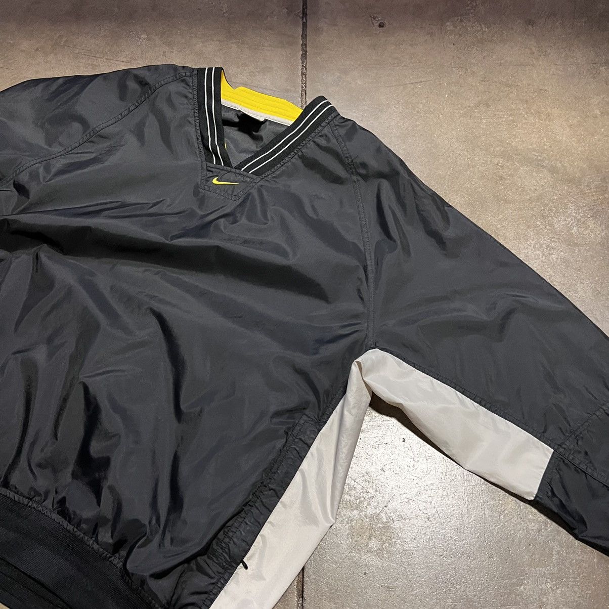 Nike Vintage Nike Windbreaker Jacket Lightweight Track Logo 90s Size US XL / EU 56 / 4 - 7 Thumbnail