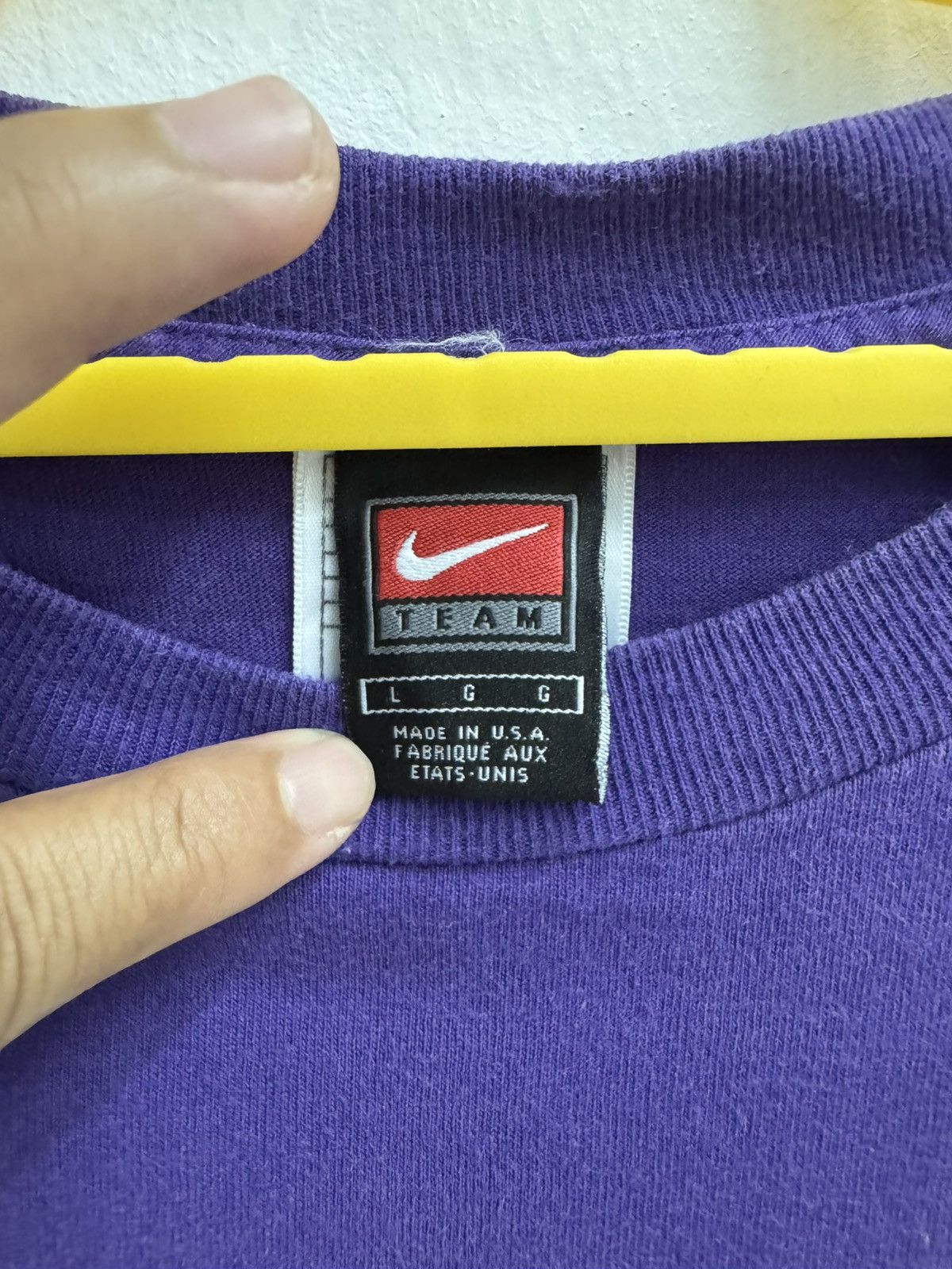 Nike Vtg 90s Nike Shaquille O’Neal Shaq Lakers Cartoon NBA Tshirt Size US L / EU 52-54 / 3 - 4 Thumbnail