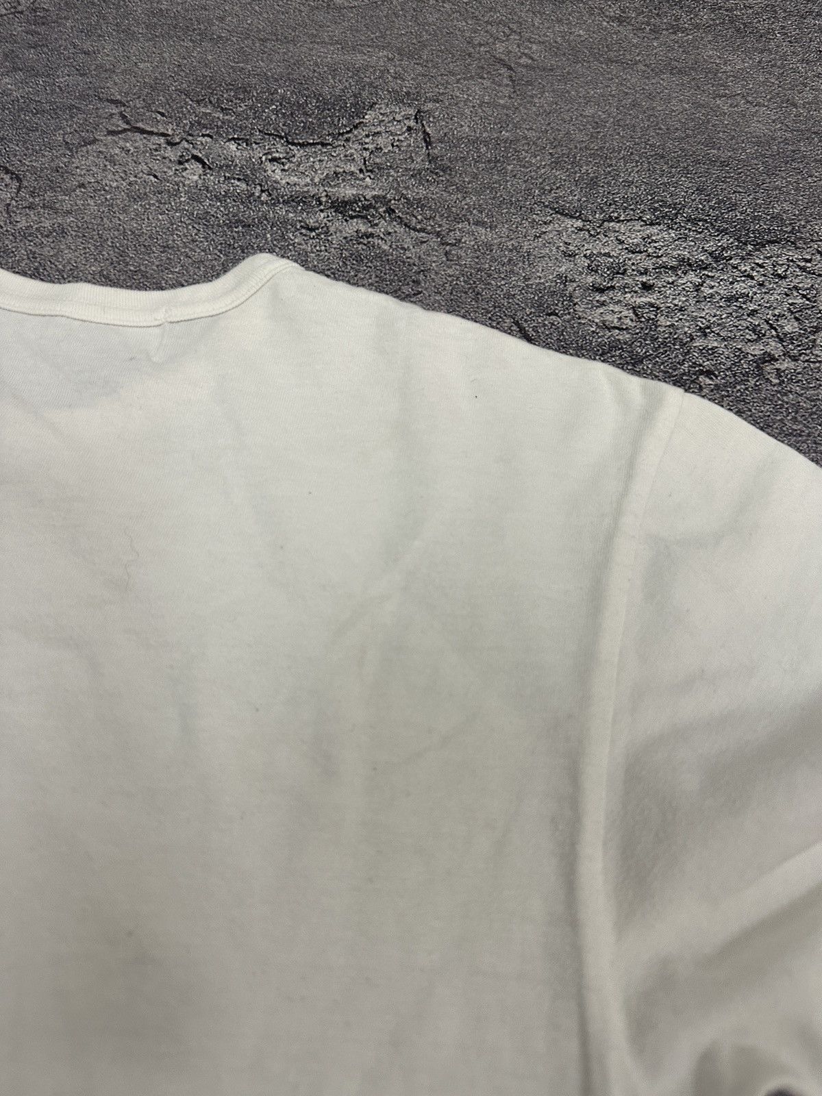 Comme des Garcons PLAY Comme Des Garcons Play Heat Logo White T-Shirt M Size Size US M / EU 48-50 / 2 - 8 Thumbnail