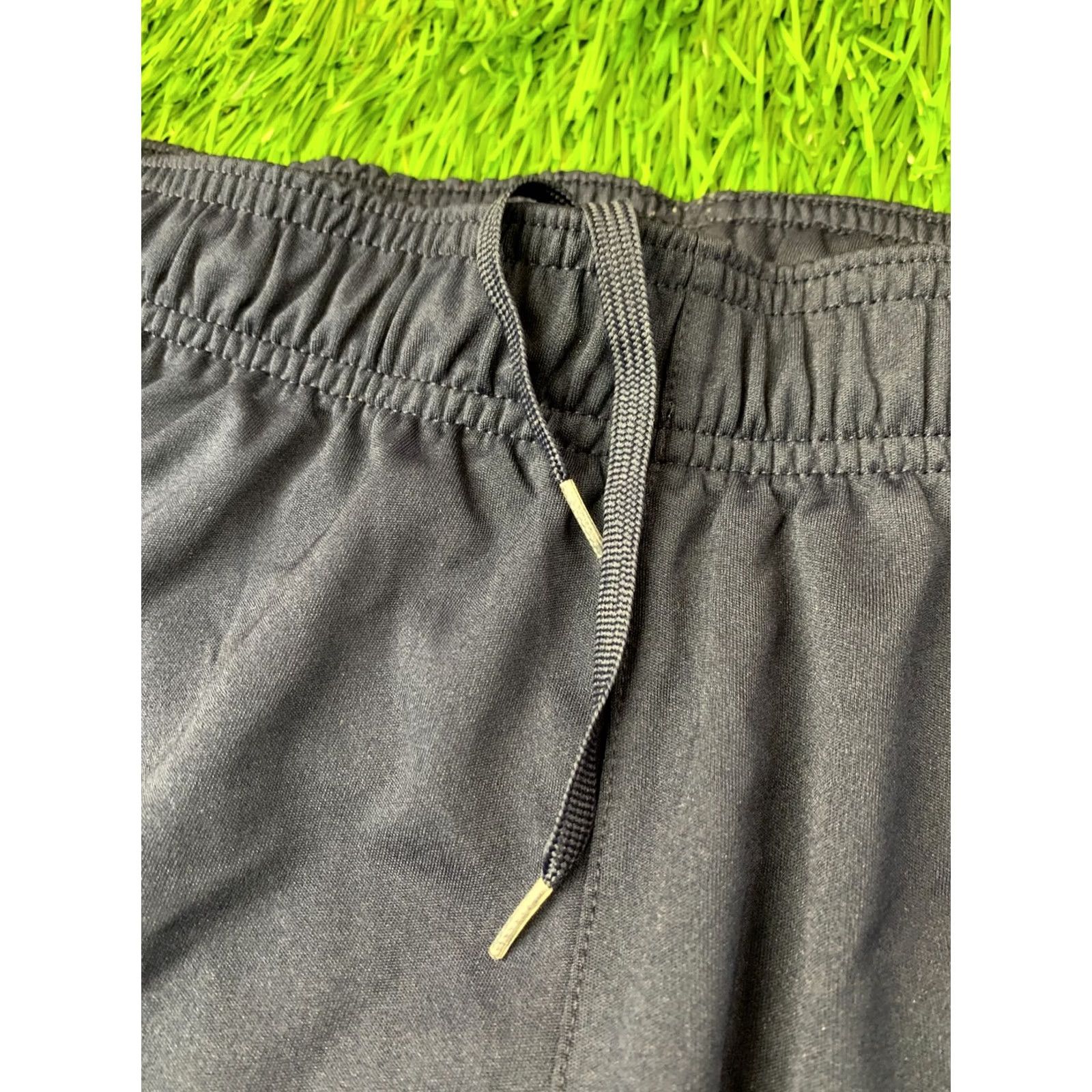 Adidas ADIDAS CLIMALITE ORIGINAL 2019 MEN RUN SPORT TRAINING SHORTS M Navy Blue and White Navy Blue White Training Men M Size US 31 - 3 Thumbnail
