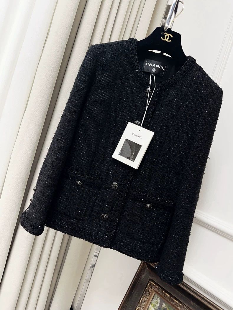 Chanel Chanel 25s black glitter classic round-neck braided jacket Size XS / US 0-2 / IT 36-38 - 7 Thumbnail