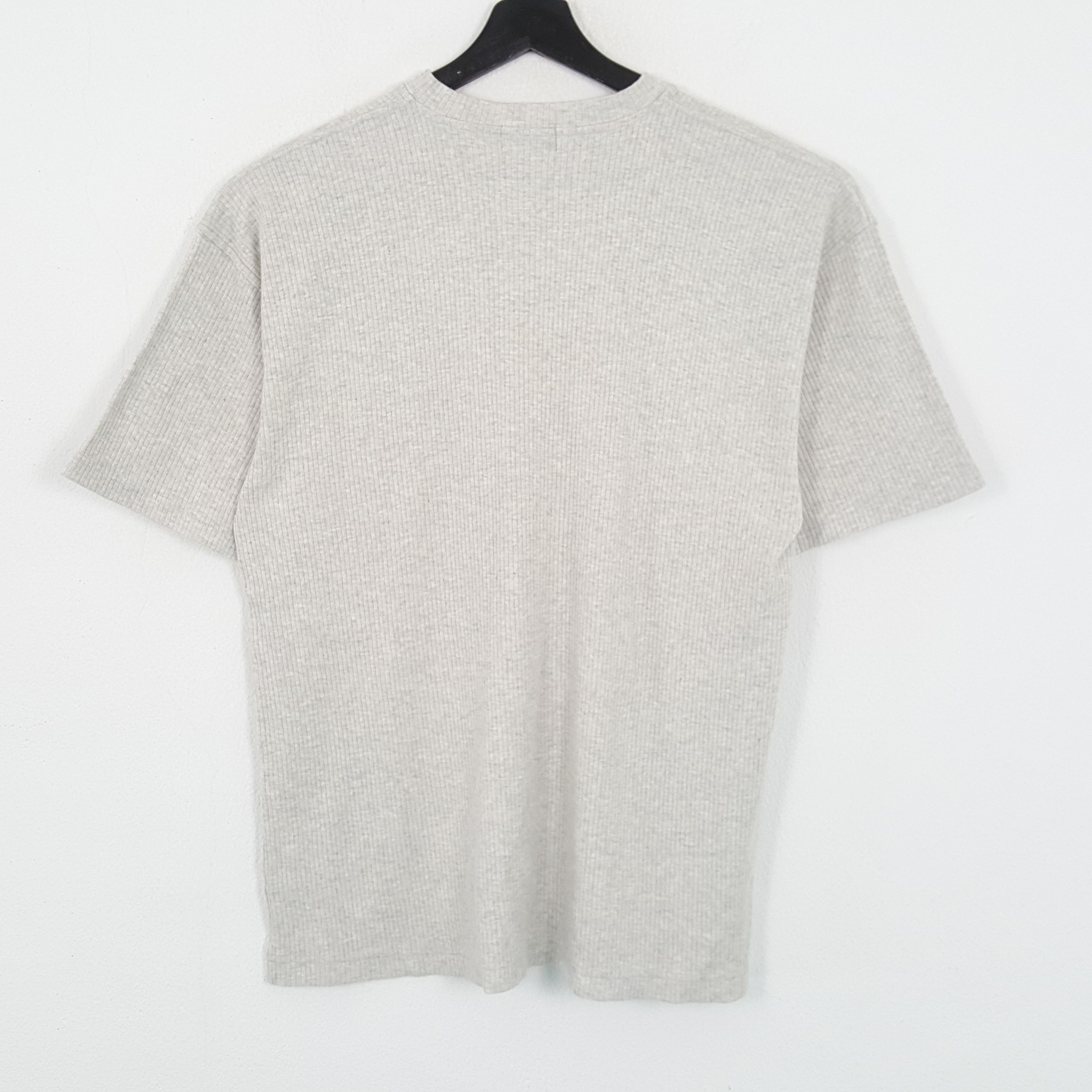 Vintage × Yves Saint Laurent YVES SAINT LAURENT Tshirt Center Spellout Design Size US L / EU 52-54 / 3 - 3 Thumbnail