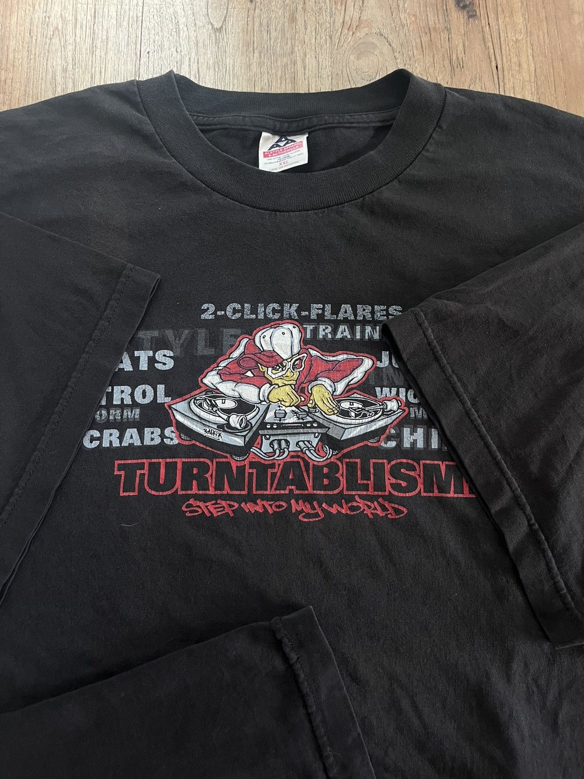 Vintage Vintage DJ TURNTABLISM 2000’s Down by Law T-shirt Size US XXL / EU 58 / 5 - 7 Thumbnail