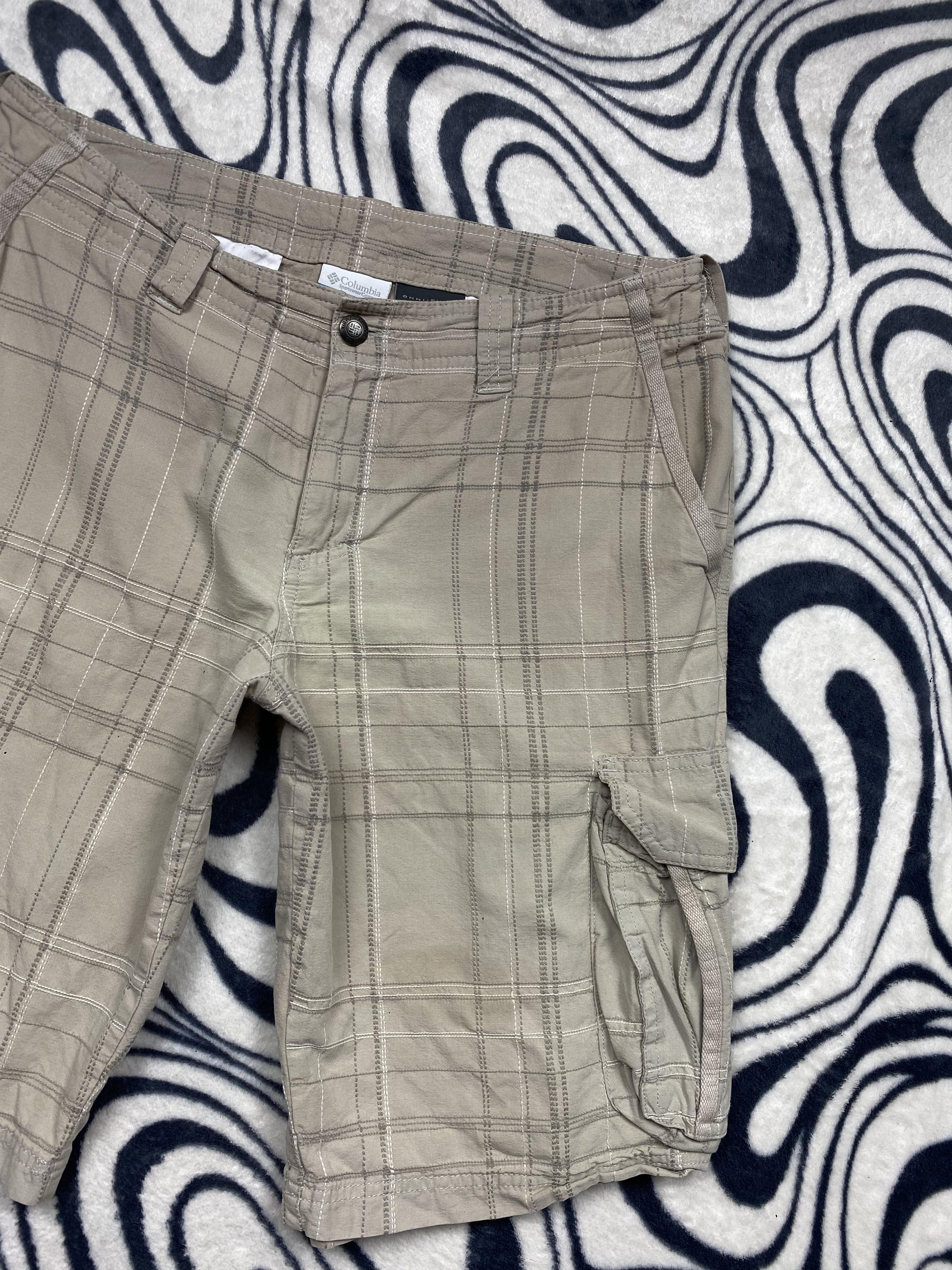 Columbia × Vintage Columbia Vintage Mens Cargo Shorts Y2K Size US 34 / EU 50 - 2 Thumbnail