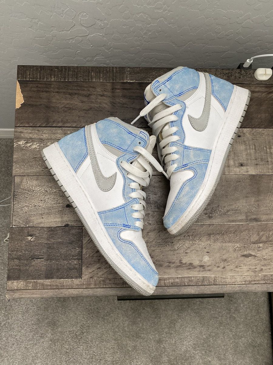 Jordan Brand Jordan 1 Hyper Royal Size US 6.5 / EU 39-40 - 2 Thumbnail