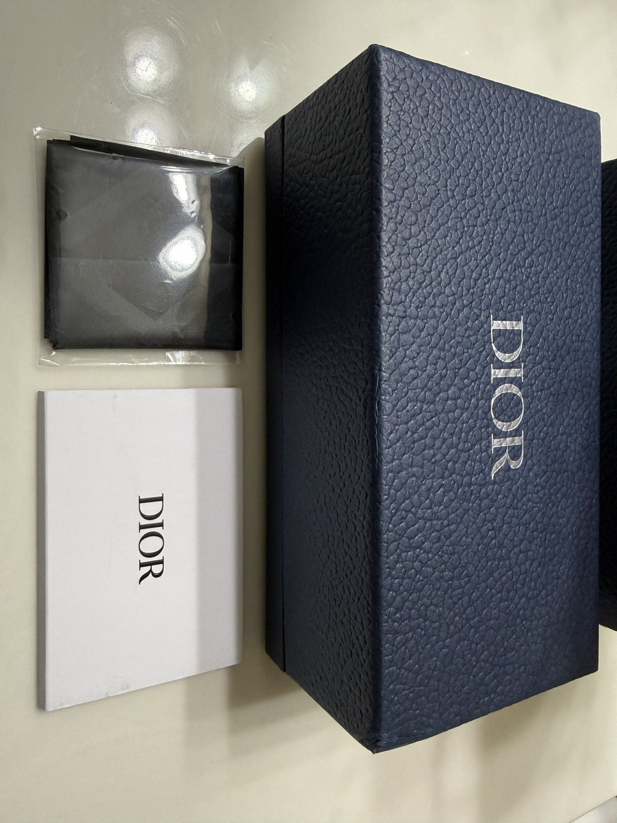 Dior × Travis Scott Dior X Travis Scott SS22 CD Diamond S1I Ivory Sunglasses Size ONE SIZE - 8 Thumbnail