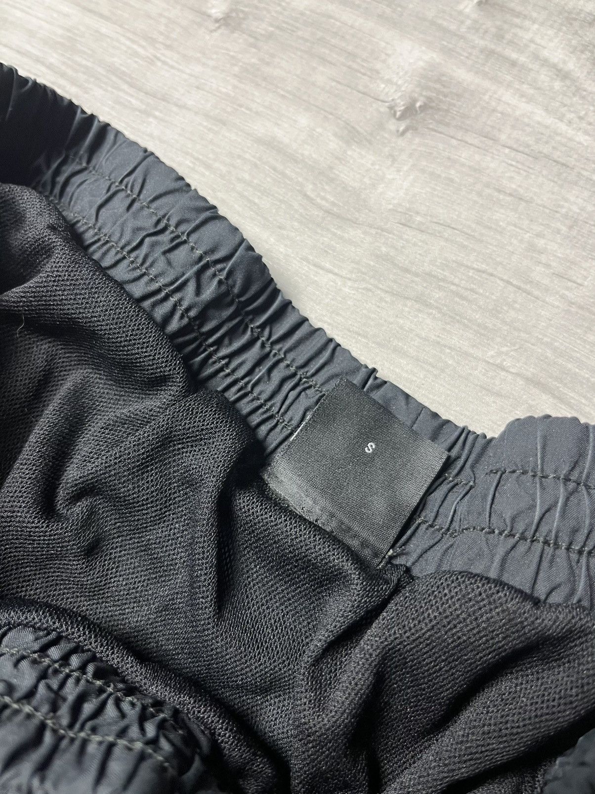 Hugo Boss Hugo boss shorts swimming size Small Size US 30 / EU 46 - 4 Thumbnail
