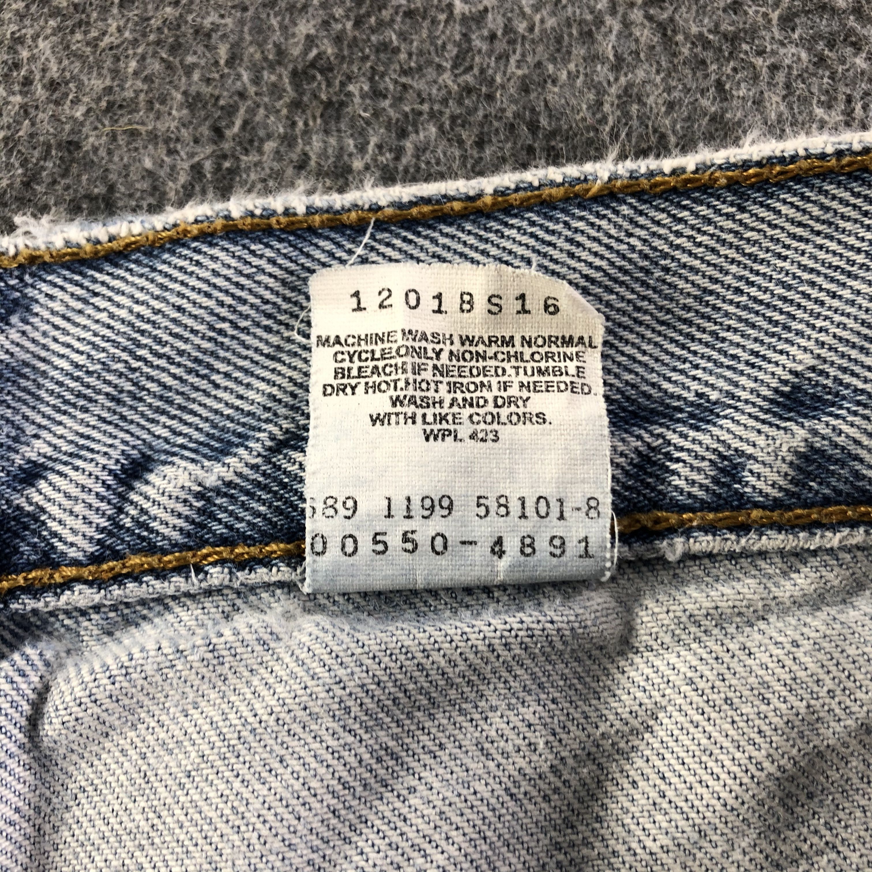 Levi's Vintage 90s Light Wash Levis 550 Jeans-J3036 Size US 32 / EU 48 - 12 Thumbnail