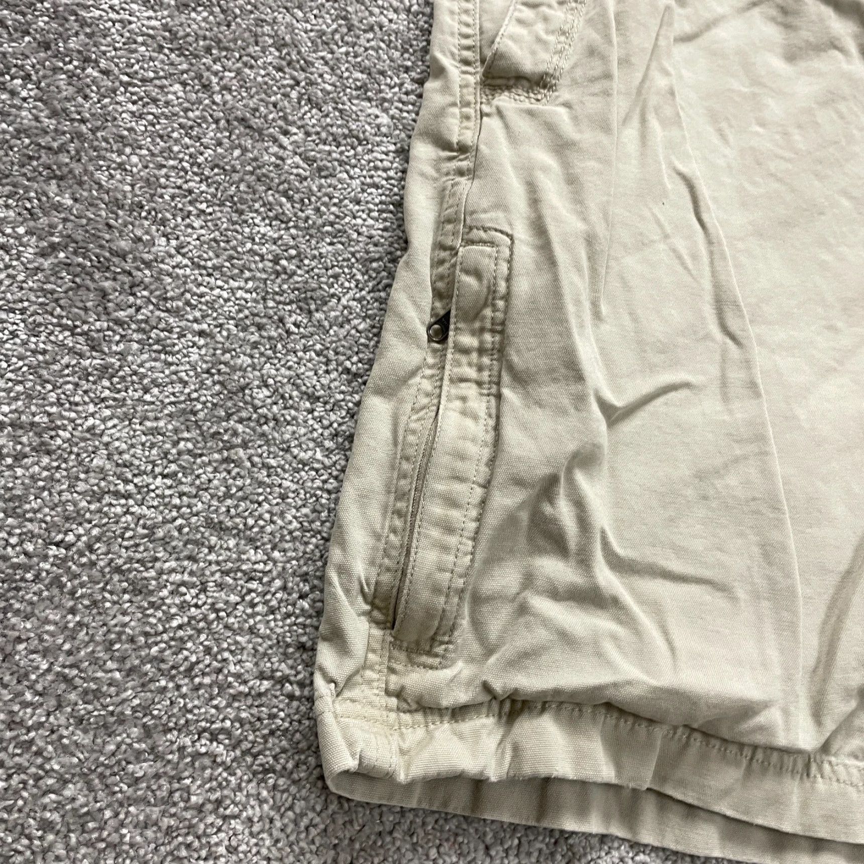 Vintage Columbia Cargo Shorts Mens 38x9 Brown Canvas Pockets Outdoor Casual, Regular Fit, 9 Inseam Size US 38 / EU 54 - 3 Thumbnail