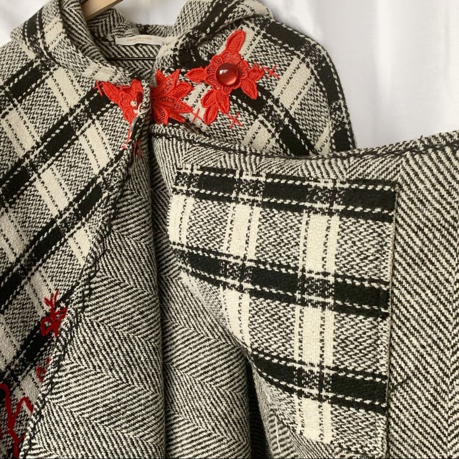Ermanno Gallamini Ermanno Gallamini Hooded Wool Blanket Cape Poncho Check Size ONE SIZE - 8 Thumbnail