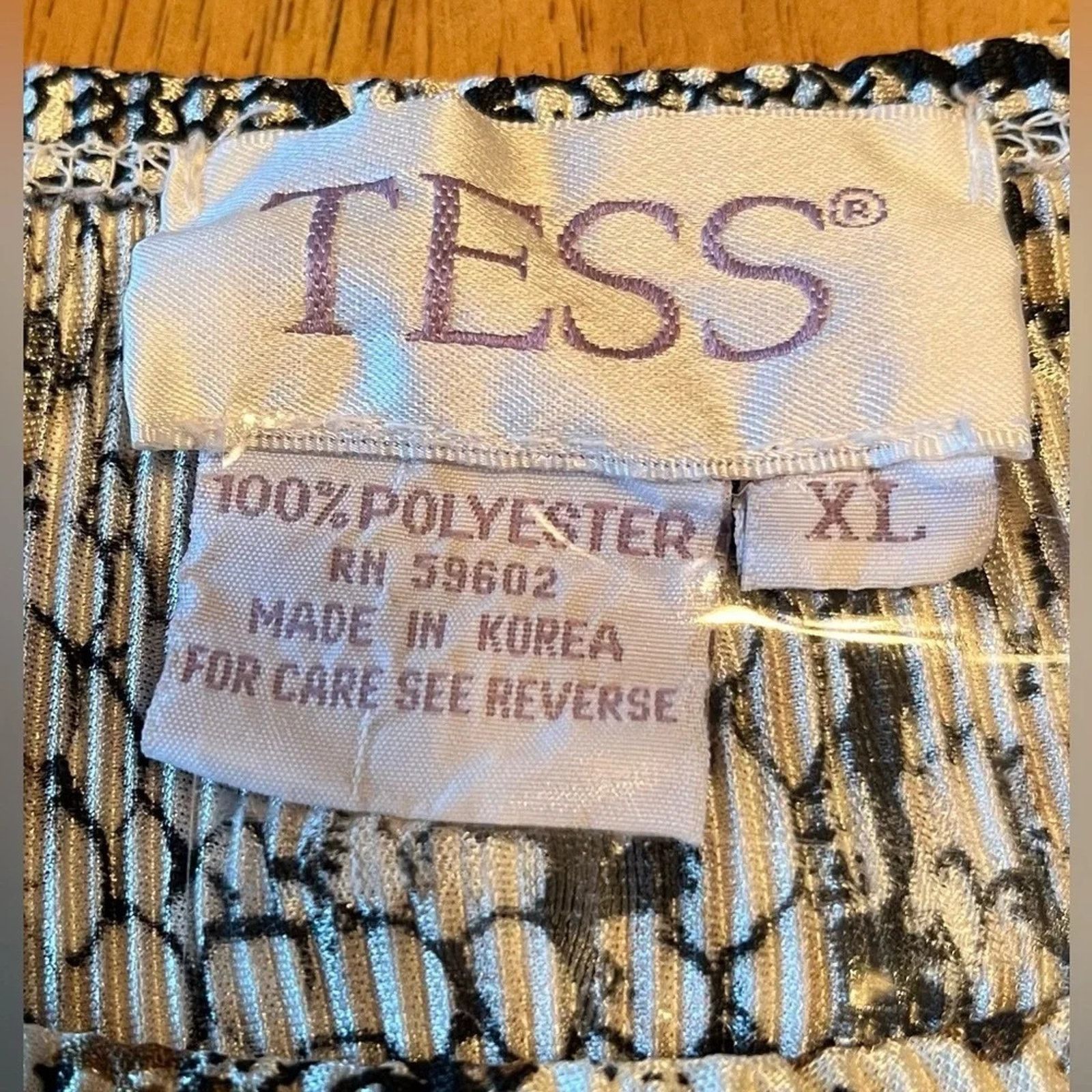 The Unbranded Brand Tess snake print top, size large. Size L / US 10 / IT 46 - 4 Thumbnail