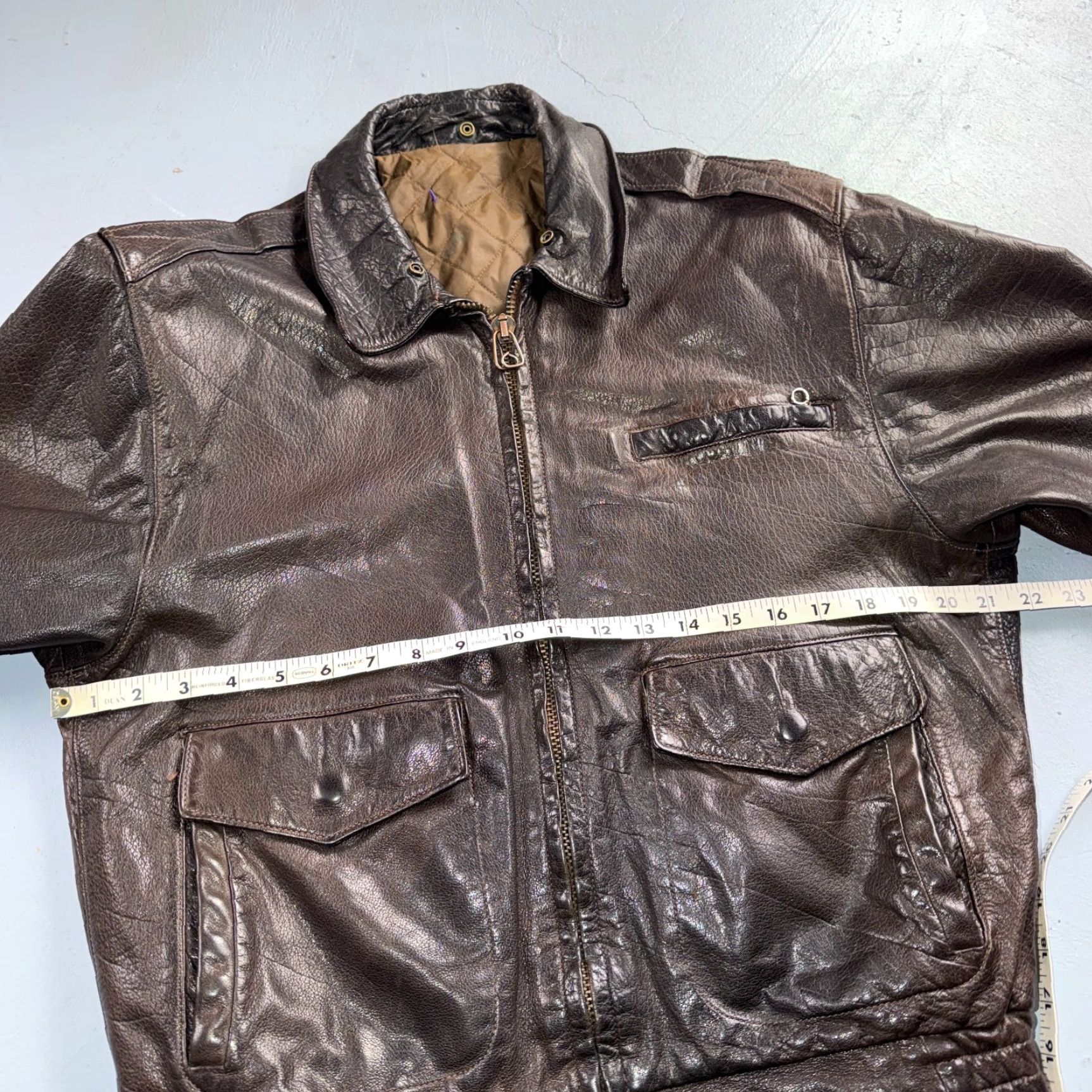 Vintage VINTAGE Flight Jacket Leather Army Men's M Brown 1960s 70s A-2 Flight Jacket Military Style USA Leather Brown Clothing Men Size M US Vintage Size US M / EU 48-50 / 2 - 5 Thumbnail
