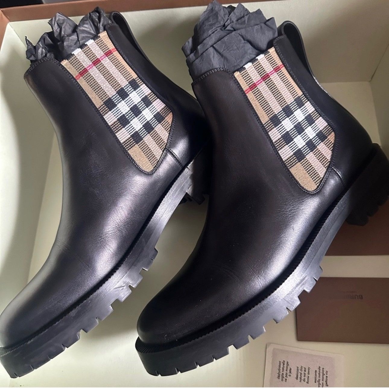 Burberry Check Panel Leather Chelsea Boots Size US 8 / IT 38 - 4 Thumbnail