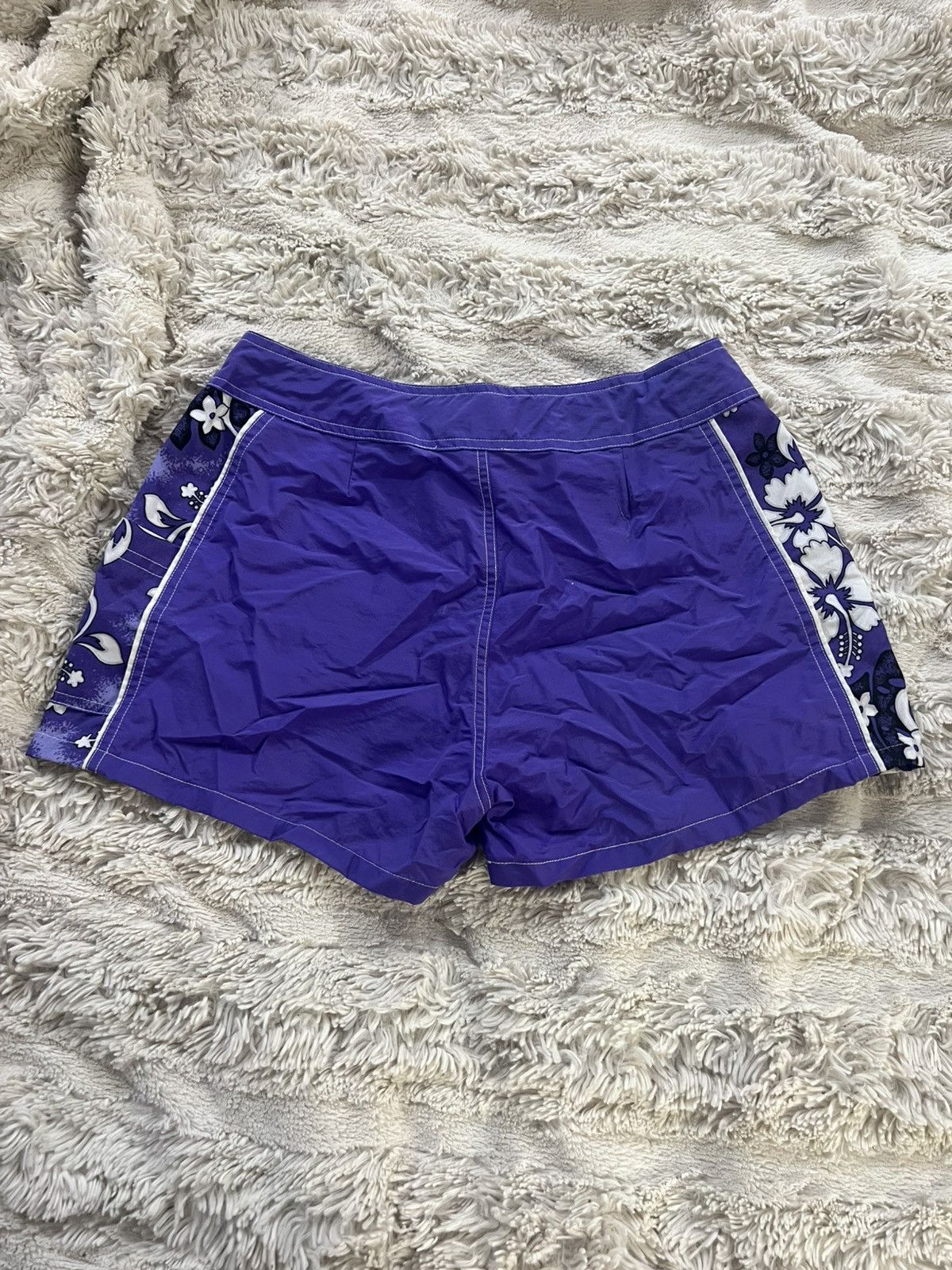 Vintage Vintage Miken Purple Floral Surf Shorts Size 28" / US 6 / IT 42 - 2 Thumbnail