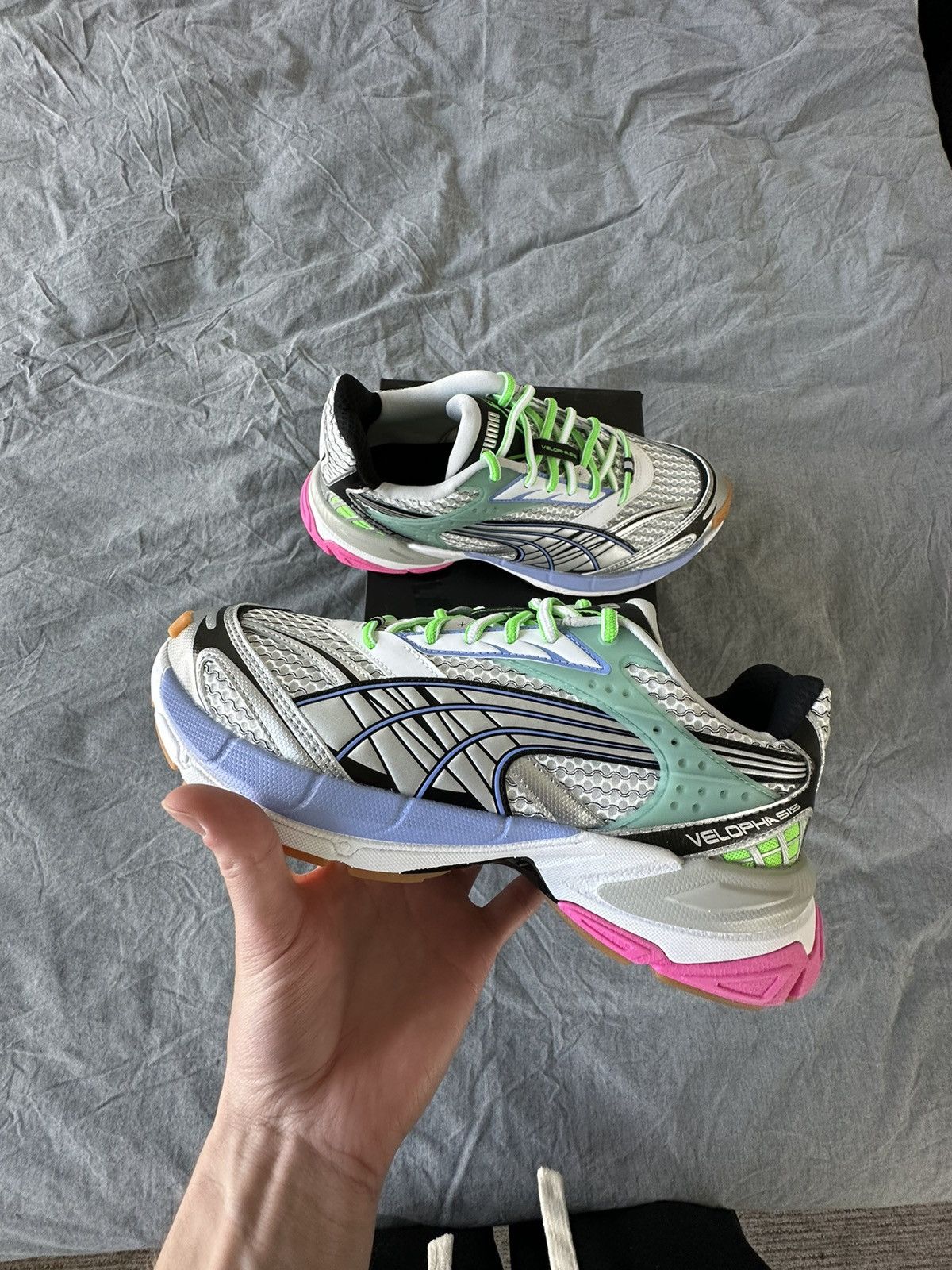★送料・関税込★PUMA★Velophasis Black Intense Lavender★ ☆韓国の人気☆【PUMA】☆Velophasis Black Intense Lavender☆