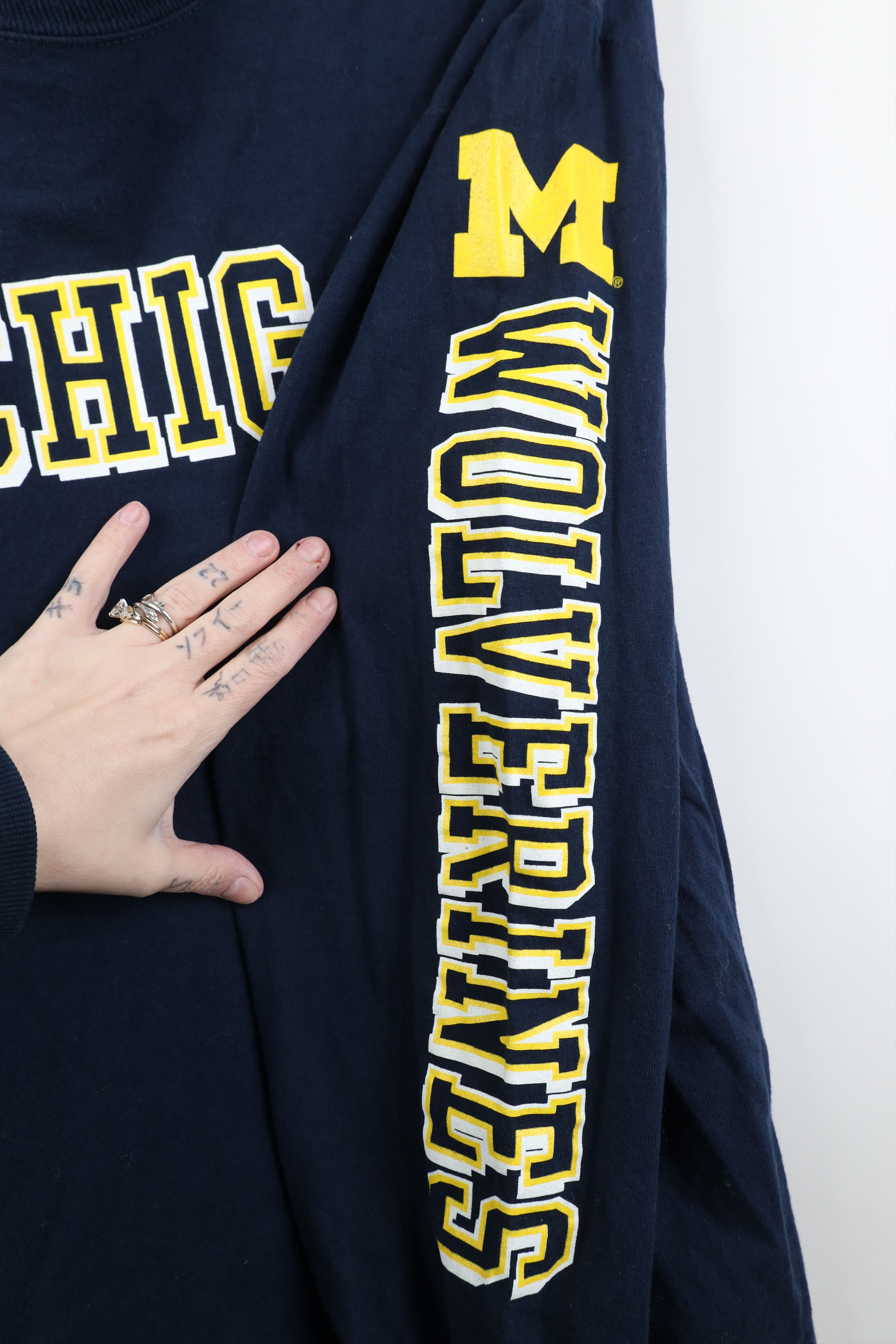 Jansport Vintage JanSport University of Michigan Long Sleeve T-Shirt Size US XL / EU 56 / 4 - 5 Thumbnail
