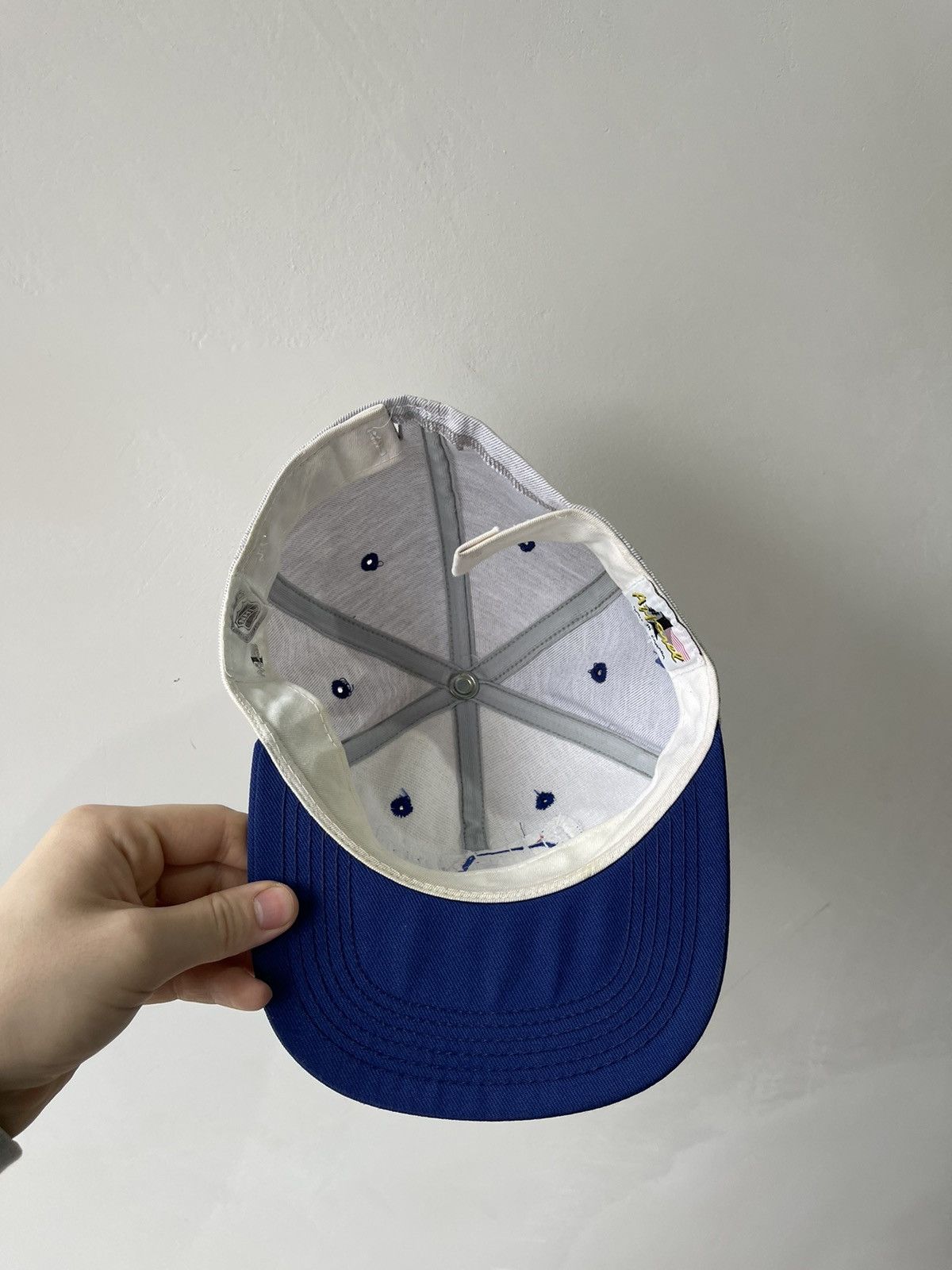 NHL × Vintage Vintage 80s Quebec Canada Mesh Trucker SnapBack Hat Cap Size ONE SIZE - 5 Thumbnail