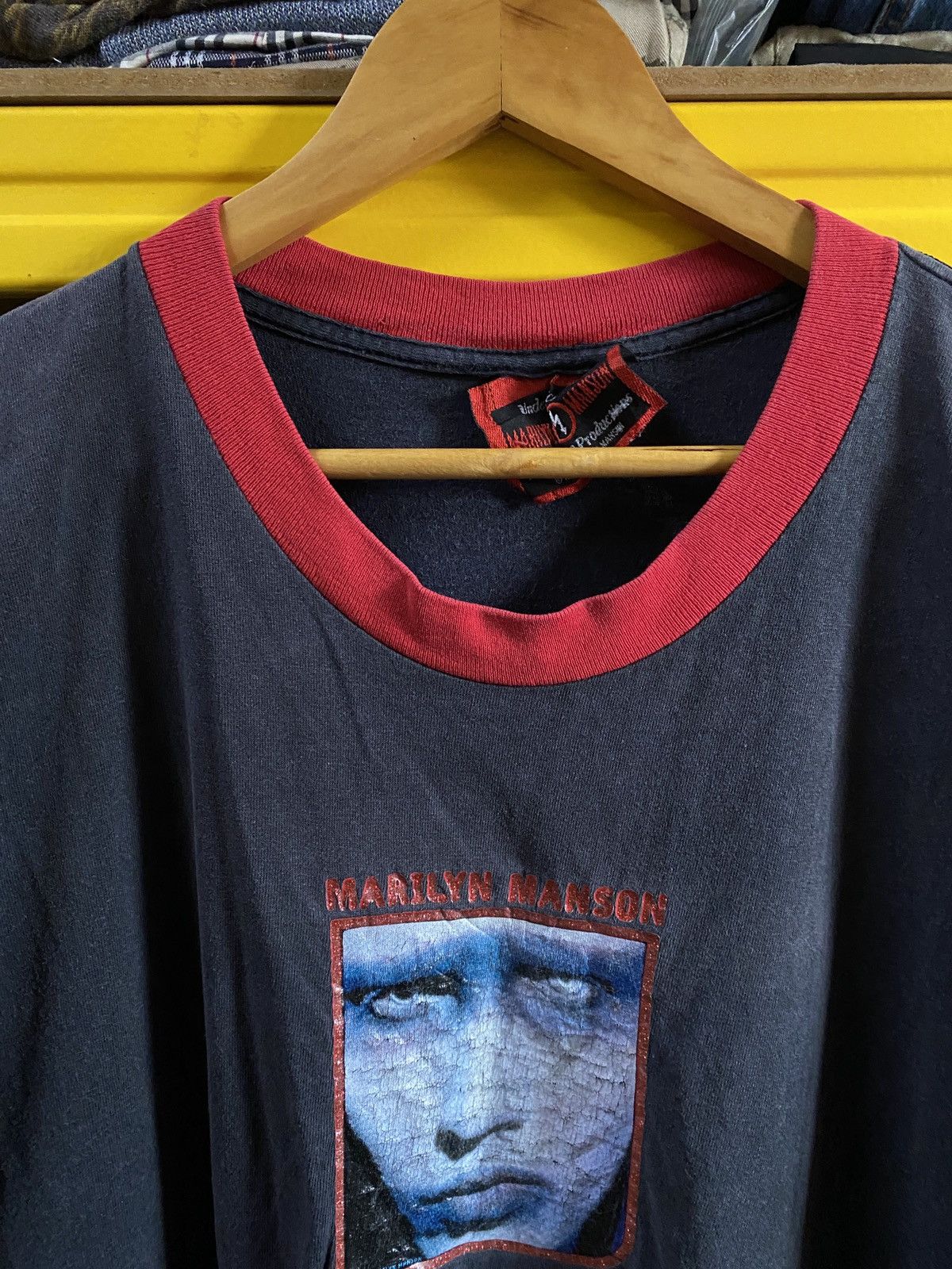 Band Tees × Marilyn Manson × Vintage RARE Vintage 1997 Marilyn Manson Band Tshirt ringer Size US XL / EU 56 / 4 - 8 Thumbnail