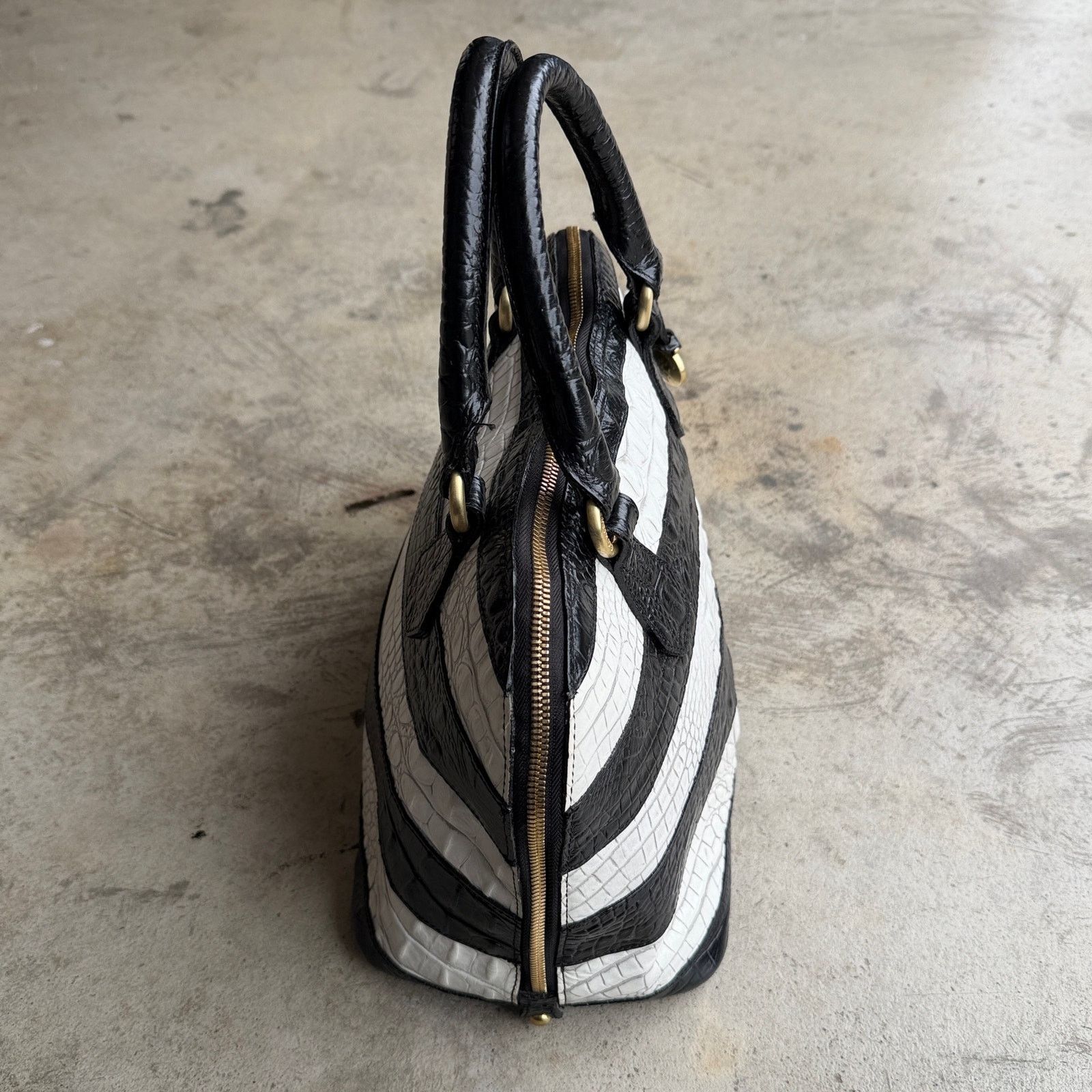 BRAHMIN Rare Brahmin stripes Croc Embossed Leather Satchel Bag purse Size ONE SIZE - 4 Thumbnail