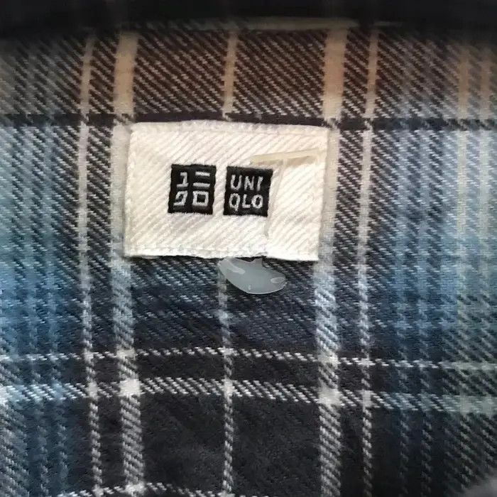 Flannel Japanese Brand Uniqlo Plaid Tartan Flannel Shirt Size US L / EU 52-54 / 3 - 4 Thumbnail