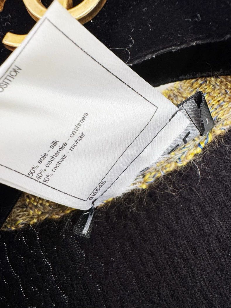 Chanel Chanel Cashmere Silk Dress with Gold Accents -2505 Size M / US 6-8 / IT 42-44 - 3 Thumbnail