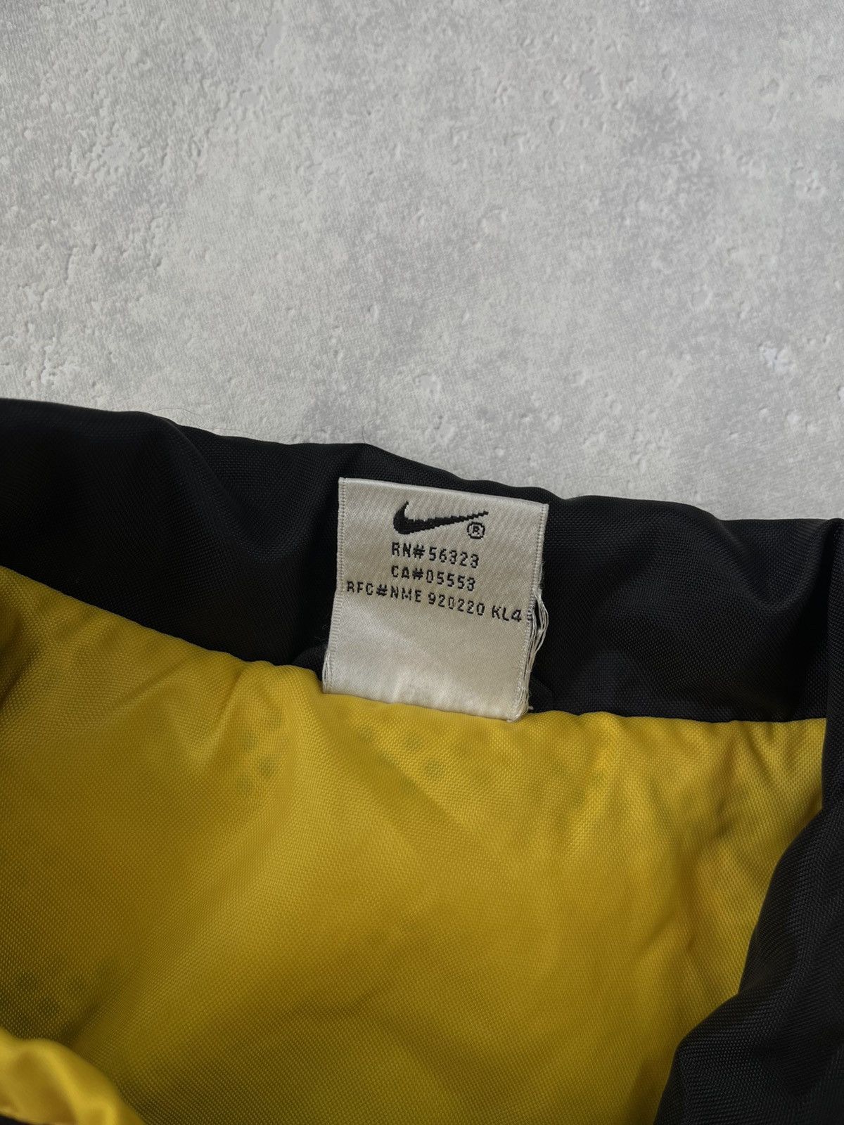Nike 90’s NIKE BIG BACK SWOOSH LOGO OVERSIZED RETRO TRACK JACKET Size US XL / EU 56 / 4 - 8 Thumbnail