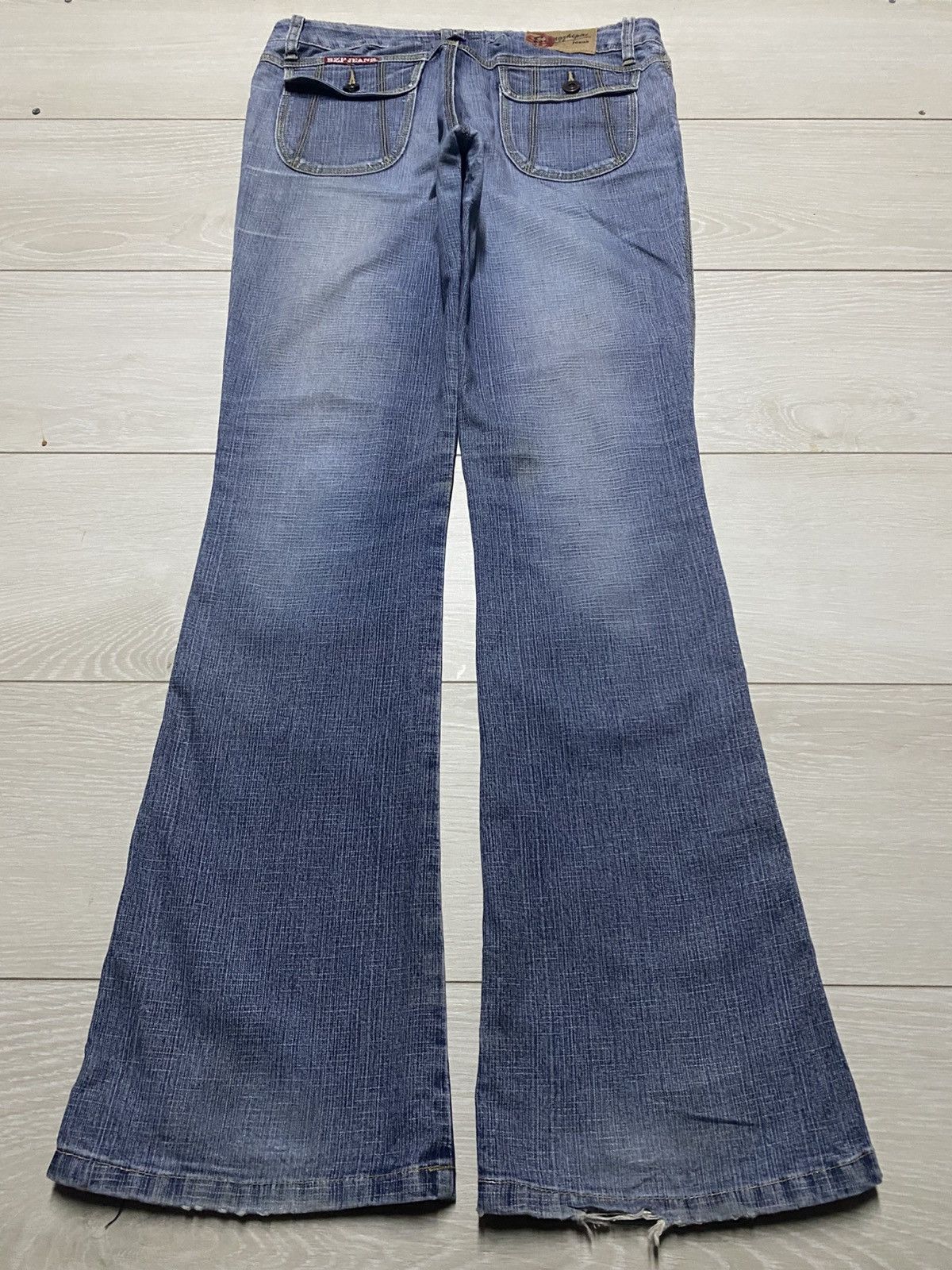 Japanese Brand Vintage Japanese Brand Distressed Faded Flare Soft Jeans Size US 30 / EU 46 - 2 Thumbnail
