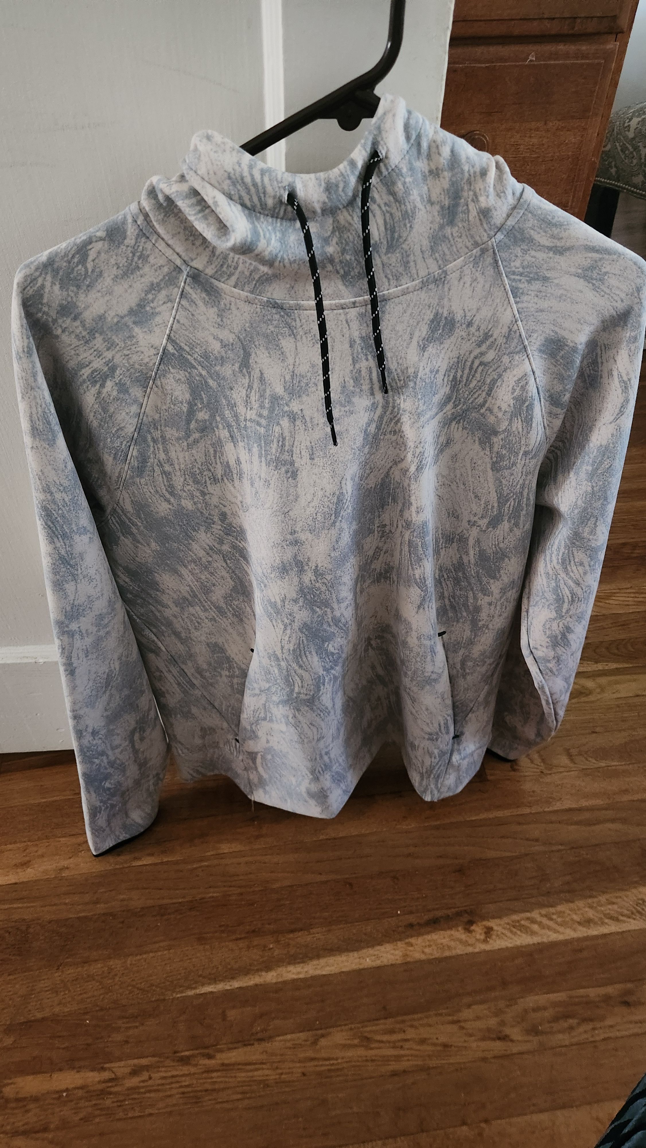 Old Navy Old Navy Active Fleece Hoodie Size US M / EU 48-50 / 2 - 1 Thumbnail