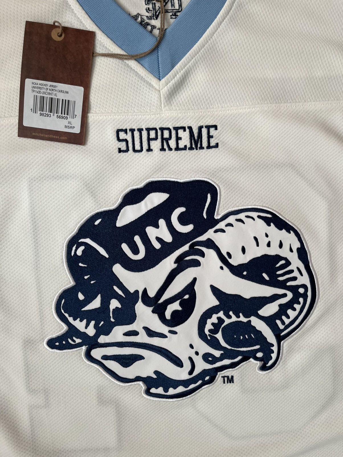 Mitchell & Ness × NCAA × Supreme Supreme Mitchell & Ness NCAA Hockey Jersey Size US XL / EU 56 / 4 - 14 Thumbnail