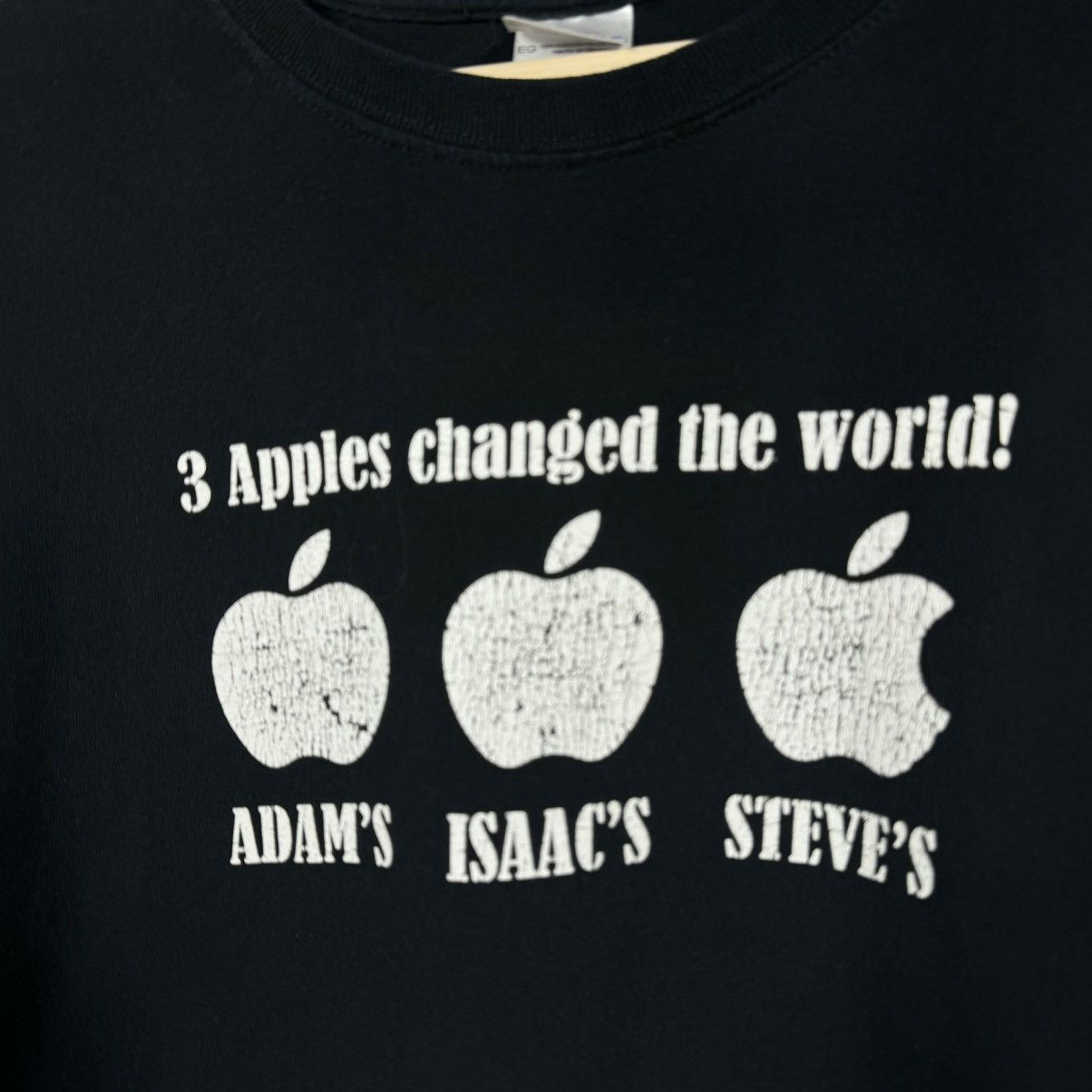 Apple × Microsoft Three Apples Changed The World T-shirt Size US XL / EU 56 / 4 - 3 Thumbnail