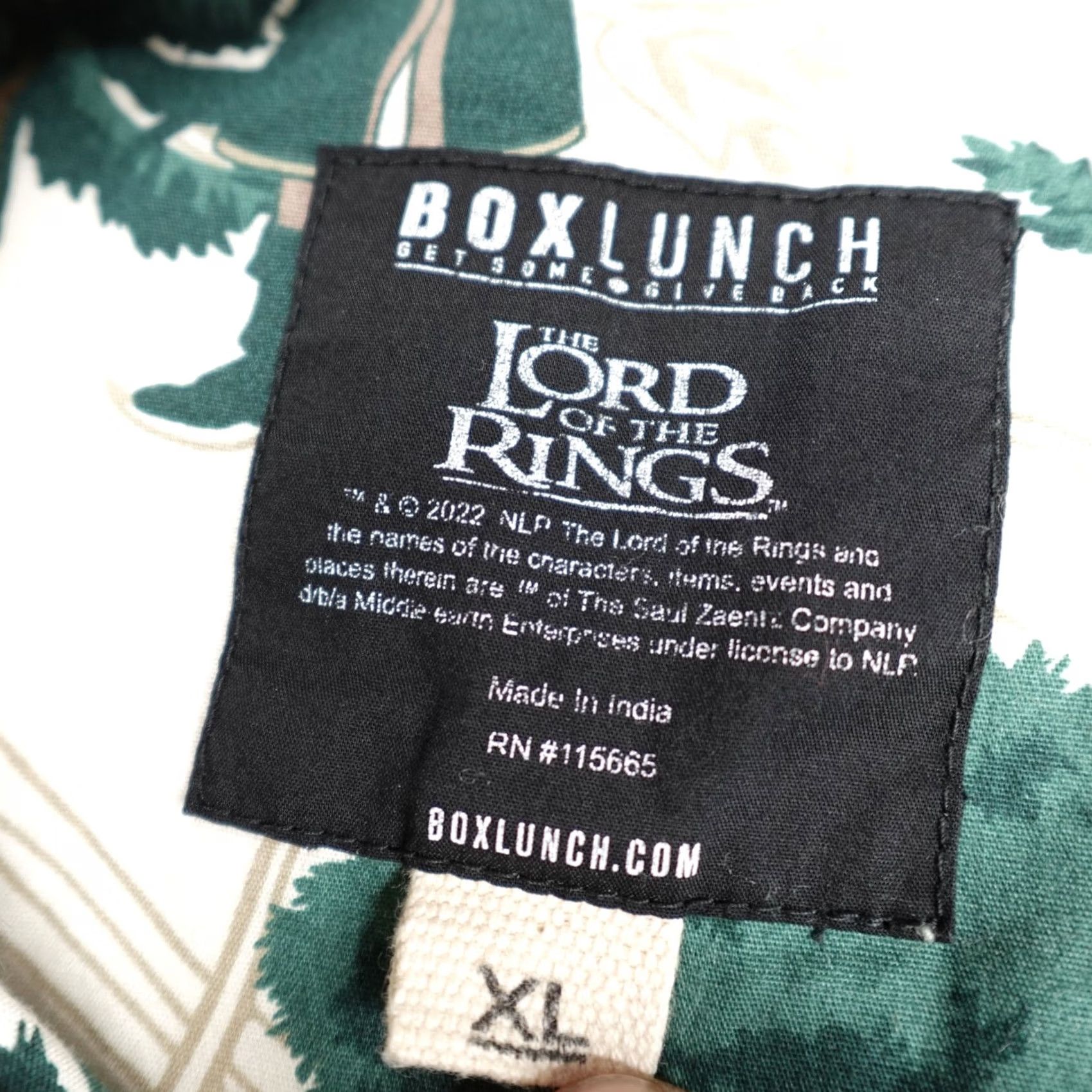Vintage Boxlunch Shirt XL White Blue Short Sleeve Button-Up Collared Lord of the Rings Mens Vintage: No, USA Theme, Graphic Print Size US XL / EU 56 / 4 - 3 Thumbnail
