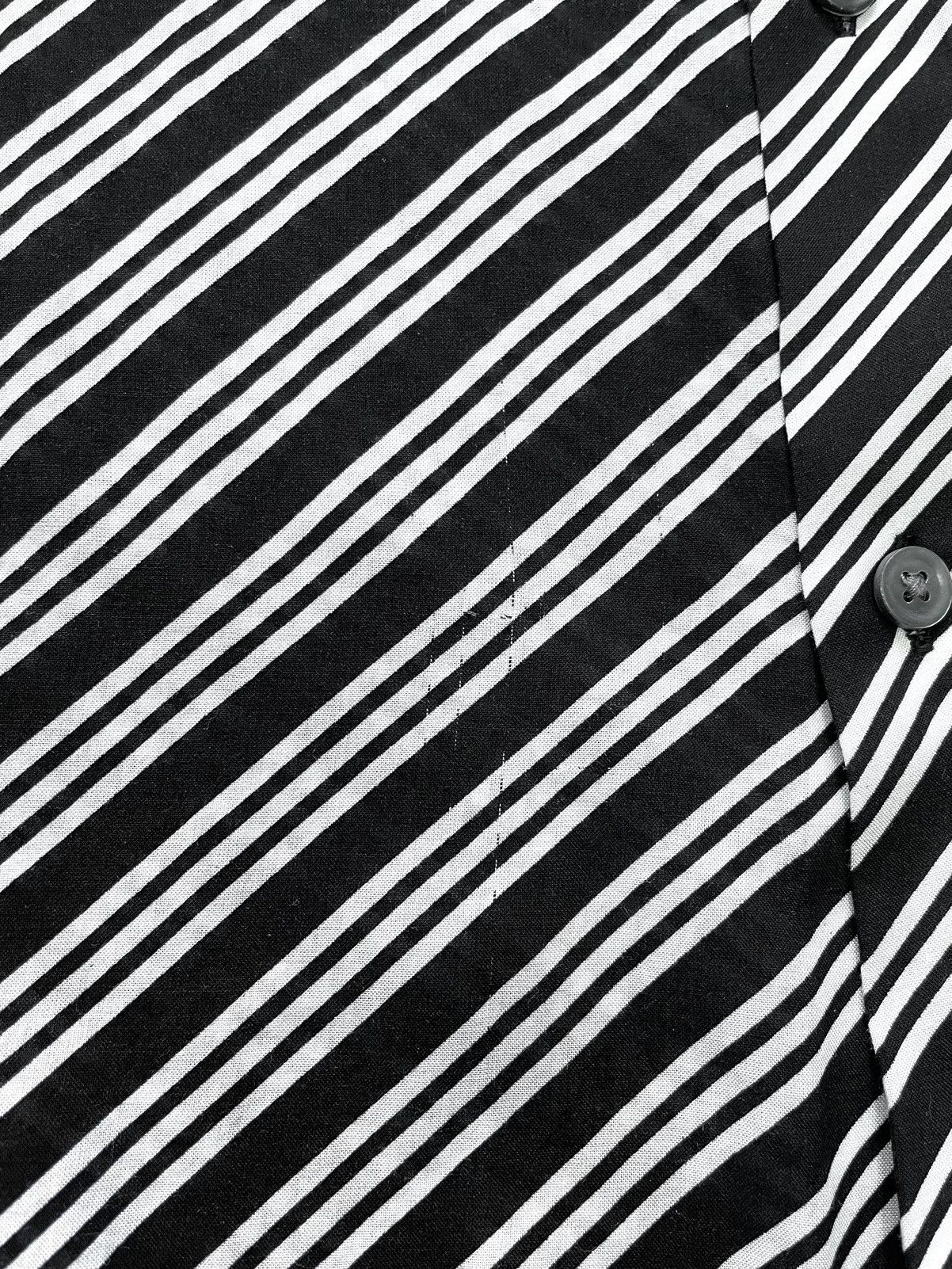 Emporio Armani Emporio Armani Striped Short Sleeve Shirt M/L Over Fit Size US M / EU 48-50 / 2 - 9 Thumbnail