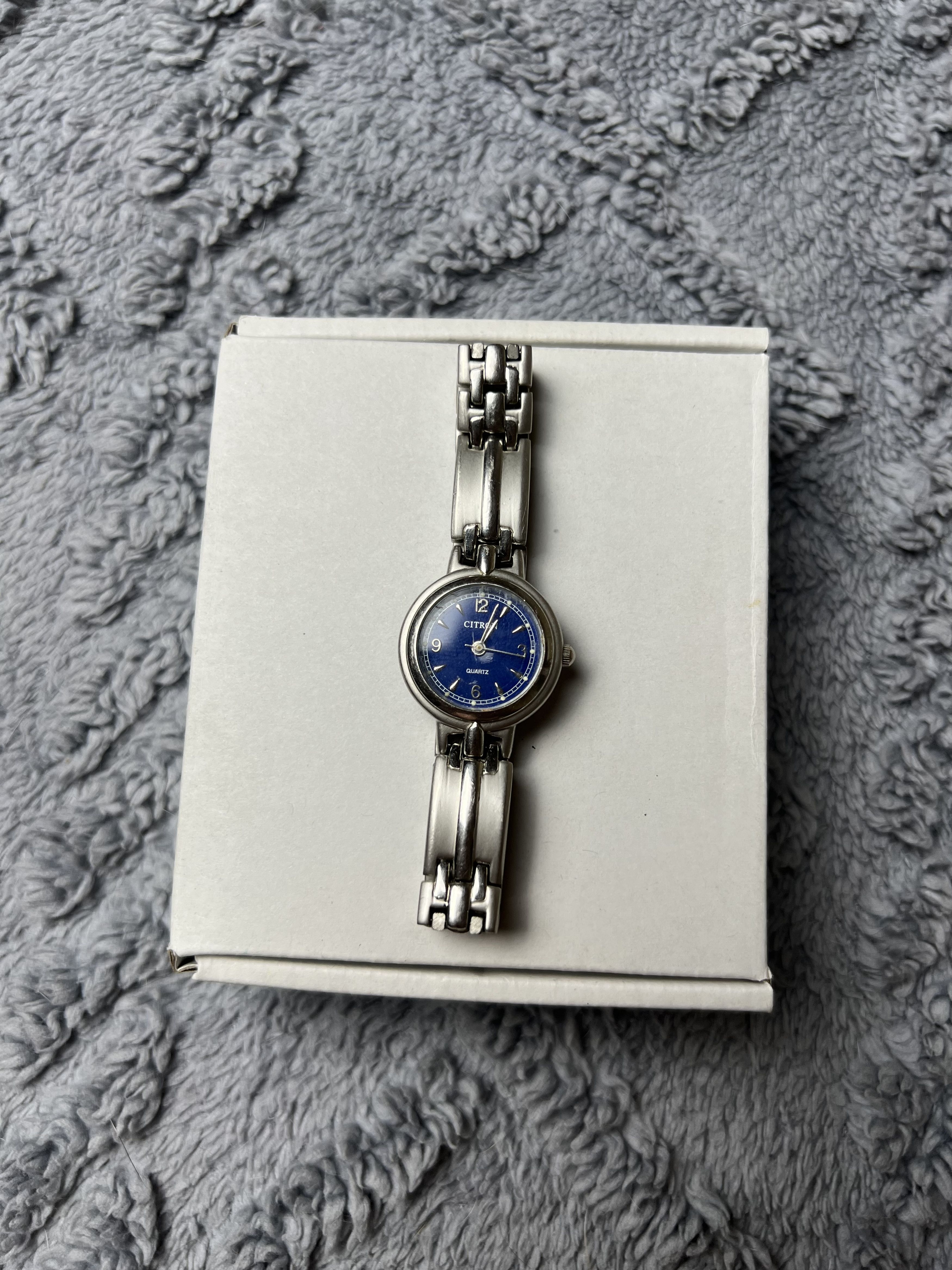 Vintage Futuristic Minimalistic Citron Japanese Style Bracelet Watch Size ONE SIZE - 4 Thumbnail