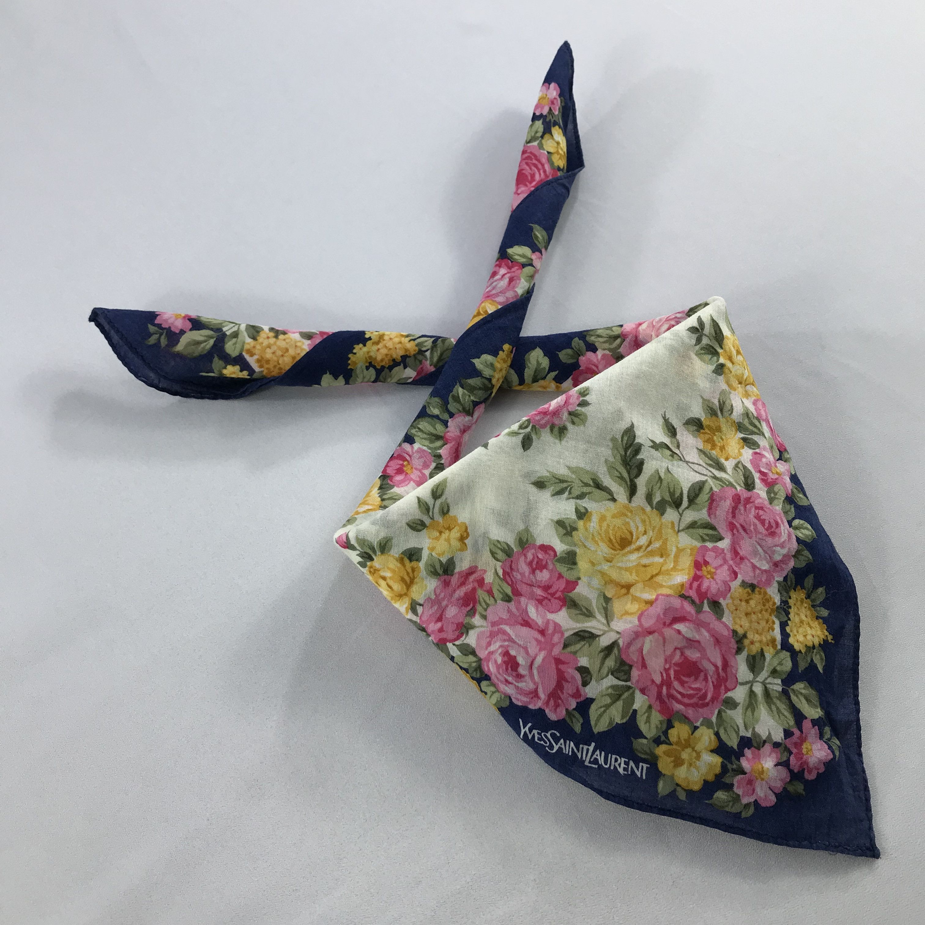 Vintage × Yves Saint Laurent Yves Saint Laurent Bandana / Handkerchief/Neckerchief -S2695 Size ONE SIZE - 4 Thumbnail