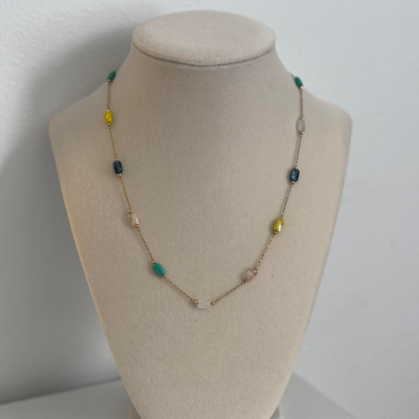 Other Gold Tone Beaded Necklace Blue Yellow Beads Size ONE SIZE - 3 Thumbnail