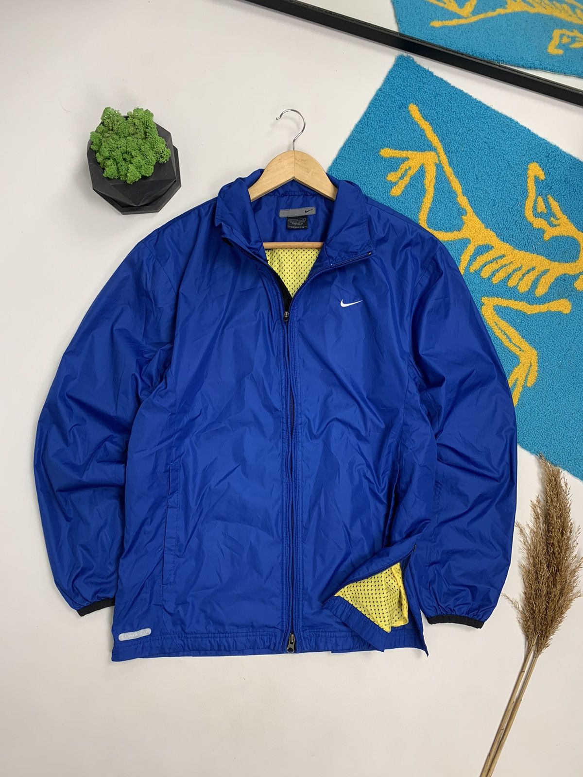 Nike × Vintage Vintage 90’s Nike Y2K Nylon Tracktop Size US L / EU 52-54 / 3 - 1 Thumbnail