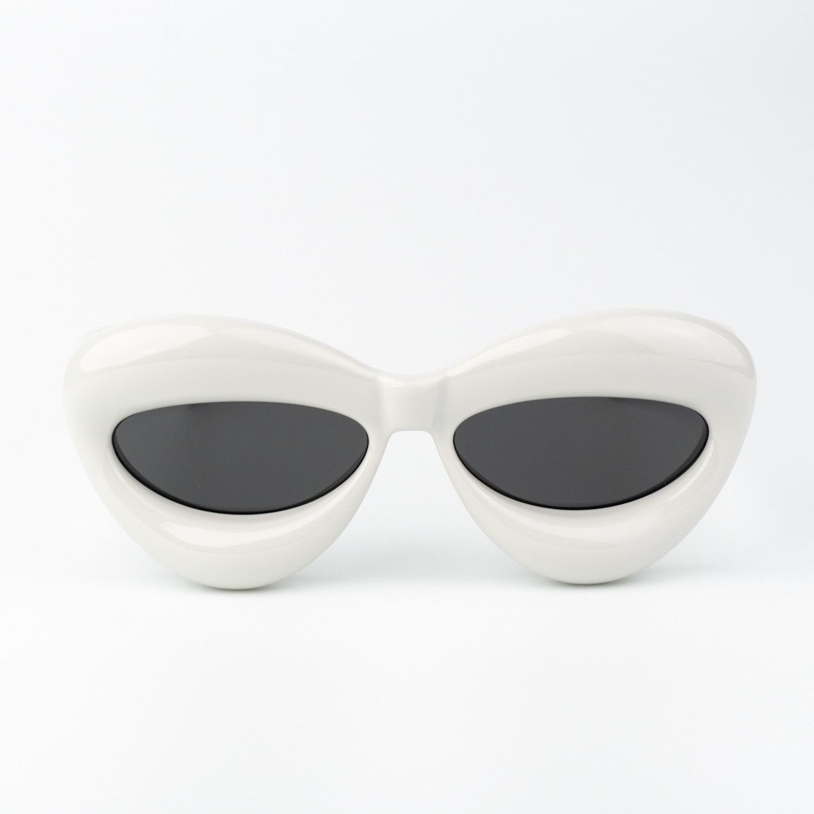 Loewe Loewe Women Sunglasses LW40097I 20A Smoke Cat Eye BRAND NEW Size ONE SIZE - 3 Thumbnail