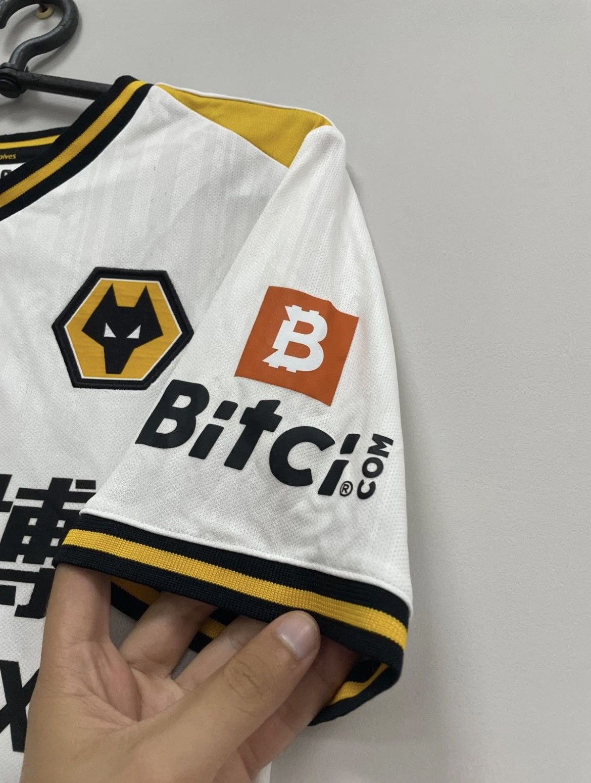 Castore Wolverhampton Wanderers 2021/2022 Football Jersey #7 Neto Size US S / EU 44-46 / 1 - 4 Thumbnail