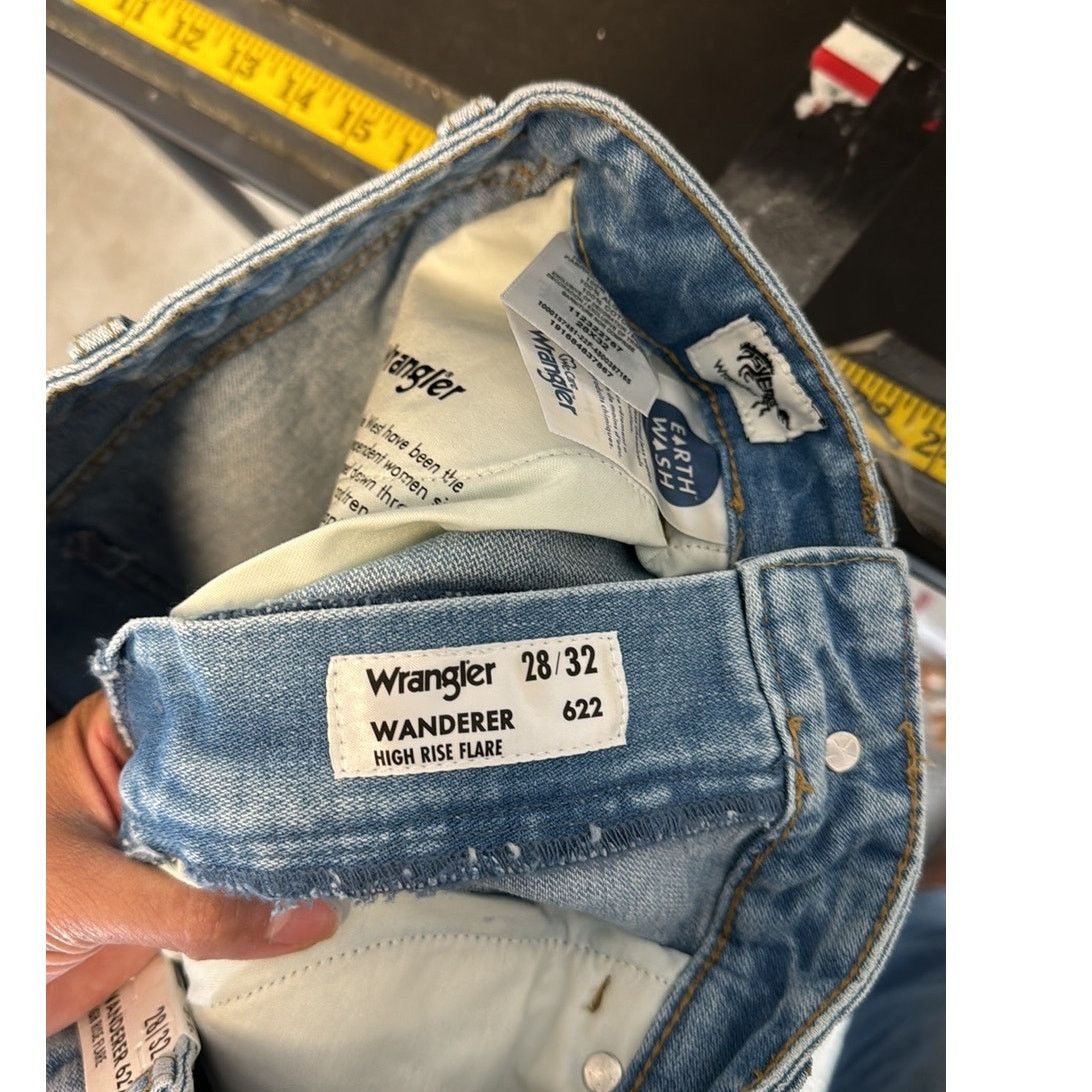 Wrangler ZOE ZEBRA WRANGLER FLARES raw hem high waisted size 28 Size 28" / US 6 / IT 42 - 8 Thumbnail