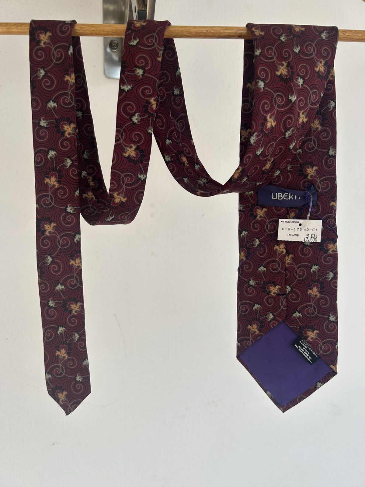 Liberty Liberty Vintage Tie Floral Marroon Size ONE SIZE - 2 Thumbnail