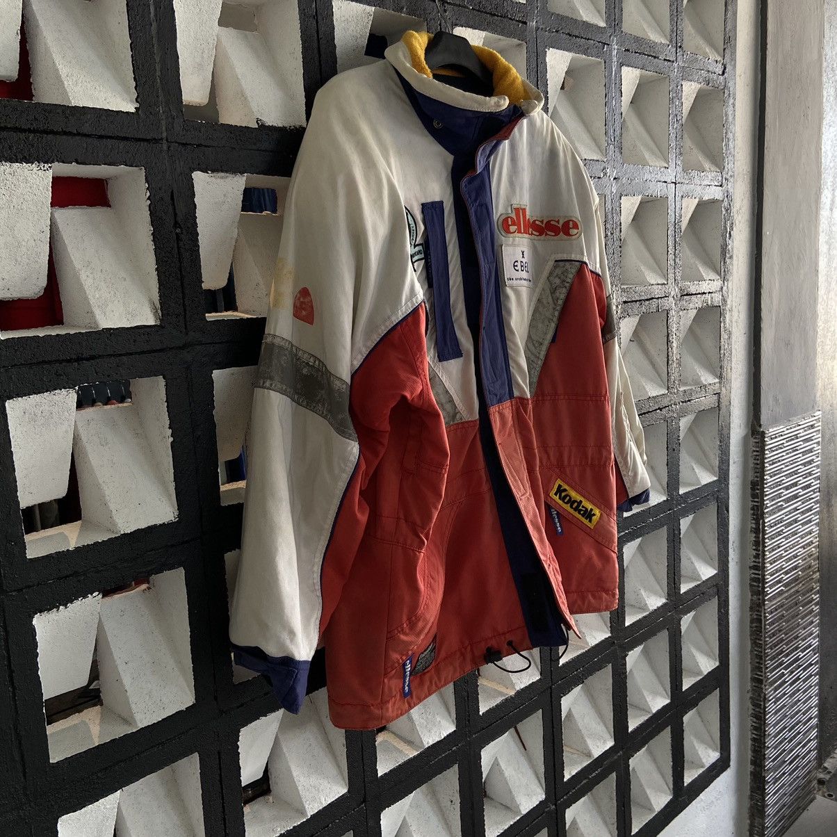Ellesse Vintage ellesse everest edition Size US L / EU 52-54 / 3 - 4 Thumbnail