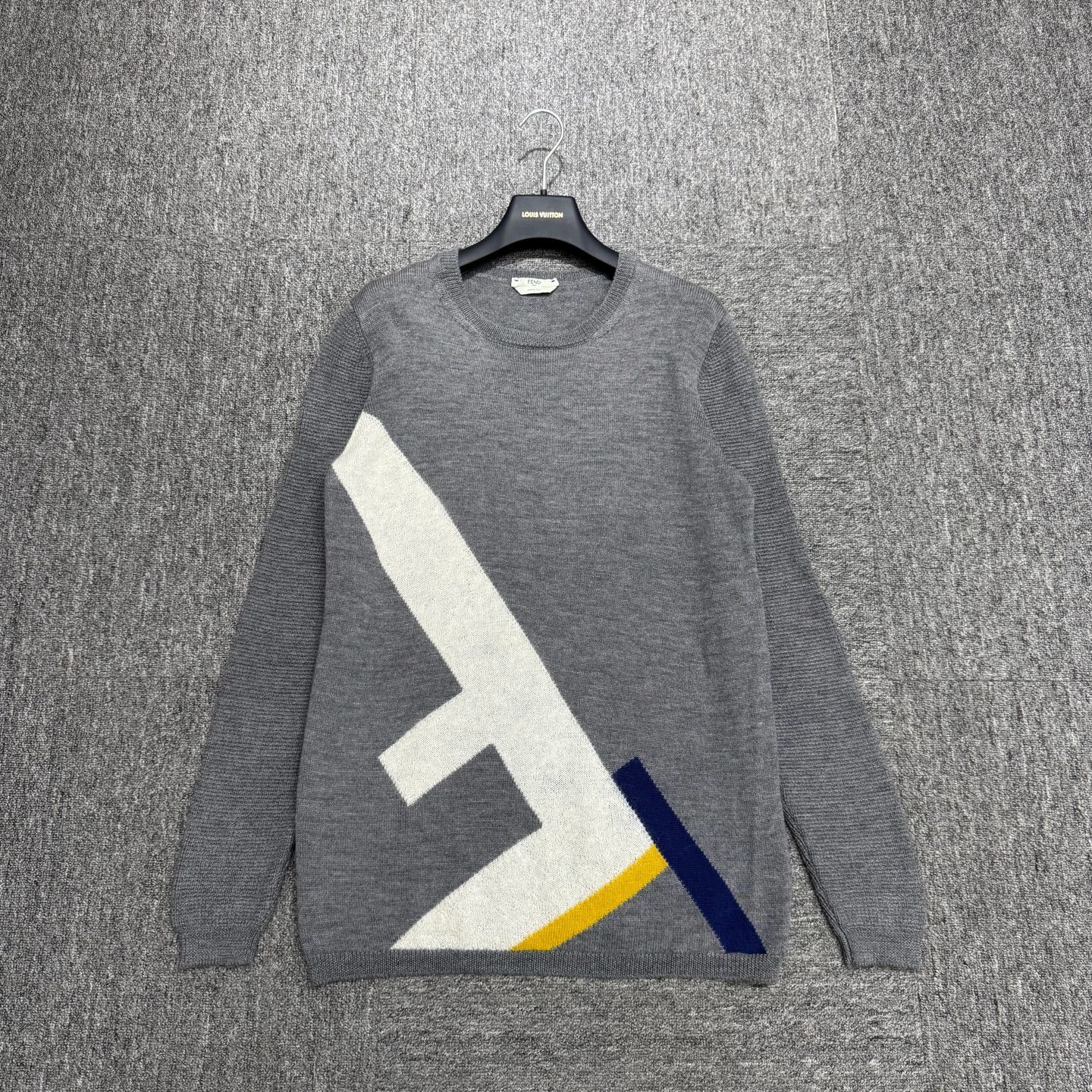 Fendi Fendi Big F Logo Wool Sweater 42 Size M / US 6-8 / IT 42-44 - 1 Thumbnail