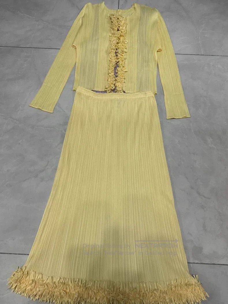 Issey Miyake Issey Miyake Vintage Yellow Tassel Cardigan Size L / US 10 / IT 46 - 1 Thumbnail