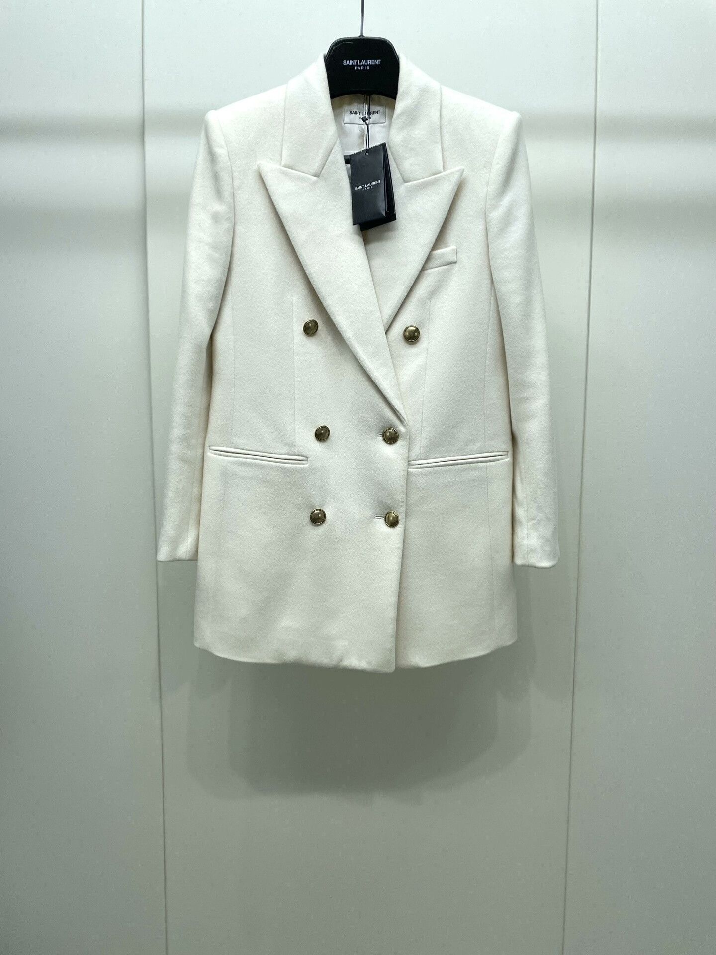 Saint Laurent Paris Saint Laurent White Double-Breasted Wool Blazer Size XS / US 0-2 / IT 36-38 - 1 Thumbnail