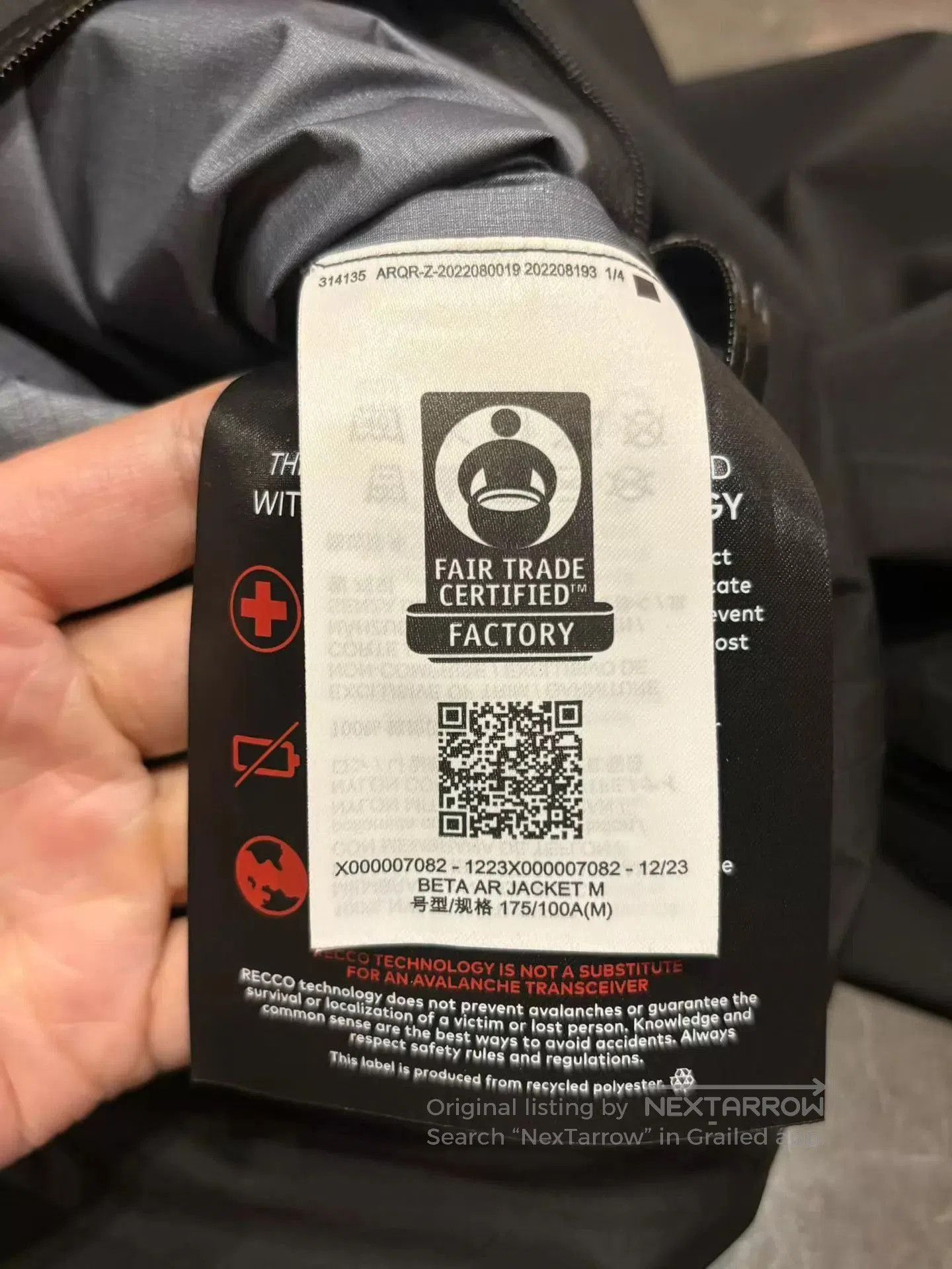 Arc'teryx Black Hooded Light Jacket. Size US M / EU 48-50 / 2 - 6 Thumbnail