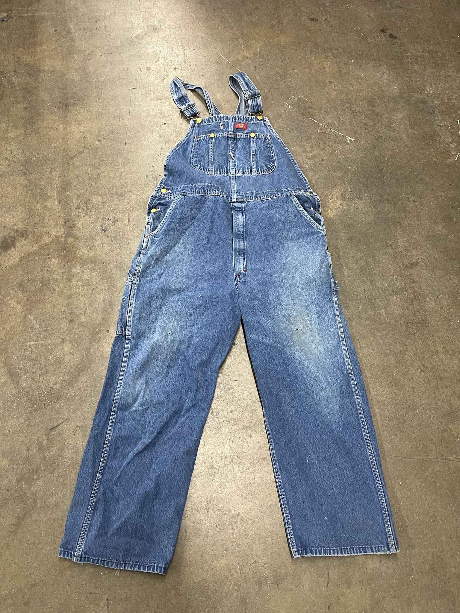 Carhartt × Dickies × Vintage Vintage 2000s Dickies Denim Overalls Size 38 Size US L / EU 52-54 / 3 - 1 Thumbnail